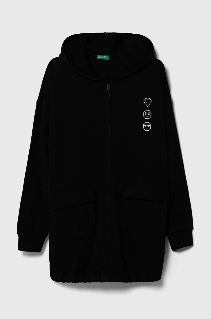 United Colors of Benetton bluza bawełniana dziecięca kolor czarny z kapturem z nadrukiem