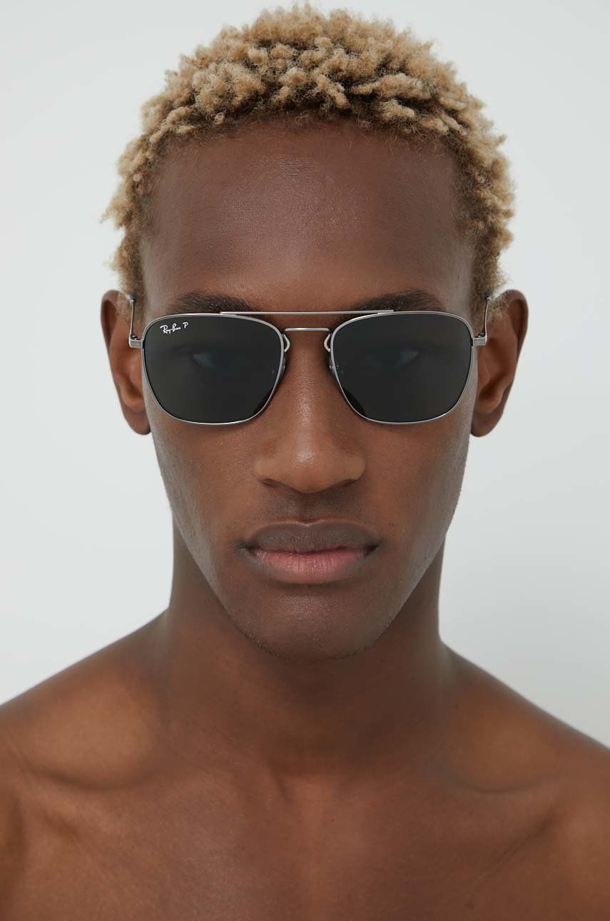 Ray-Ban okulary przeciwsłoneczne męskie kolor niebieski