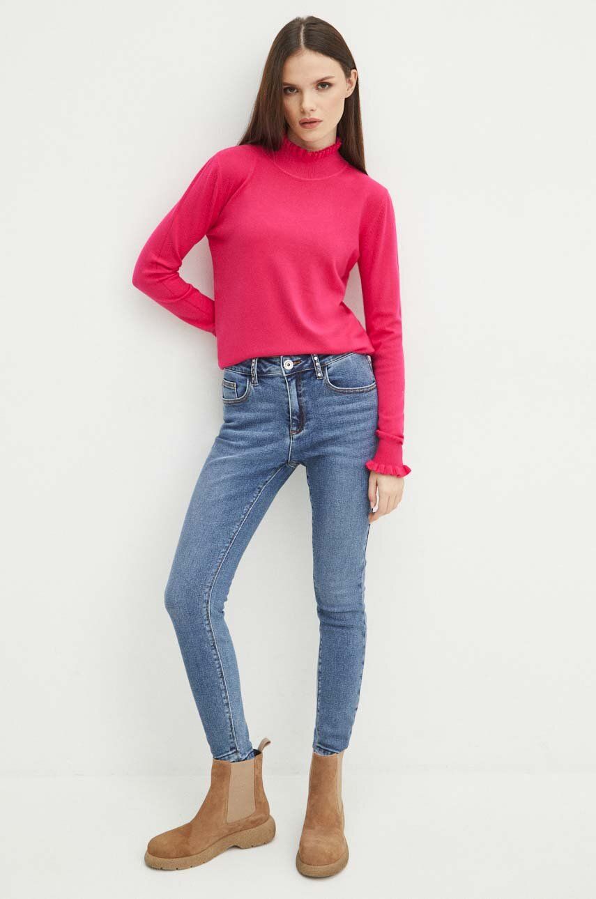 Medicine sweter damski kolor różowy z półgolfem
