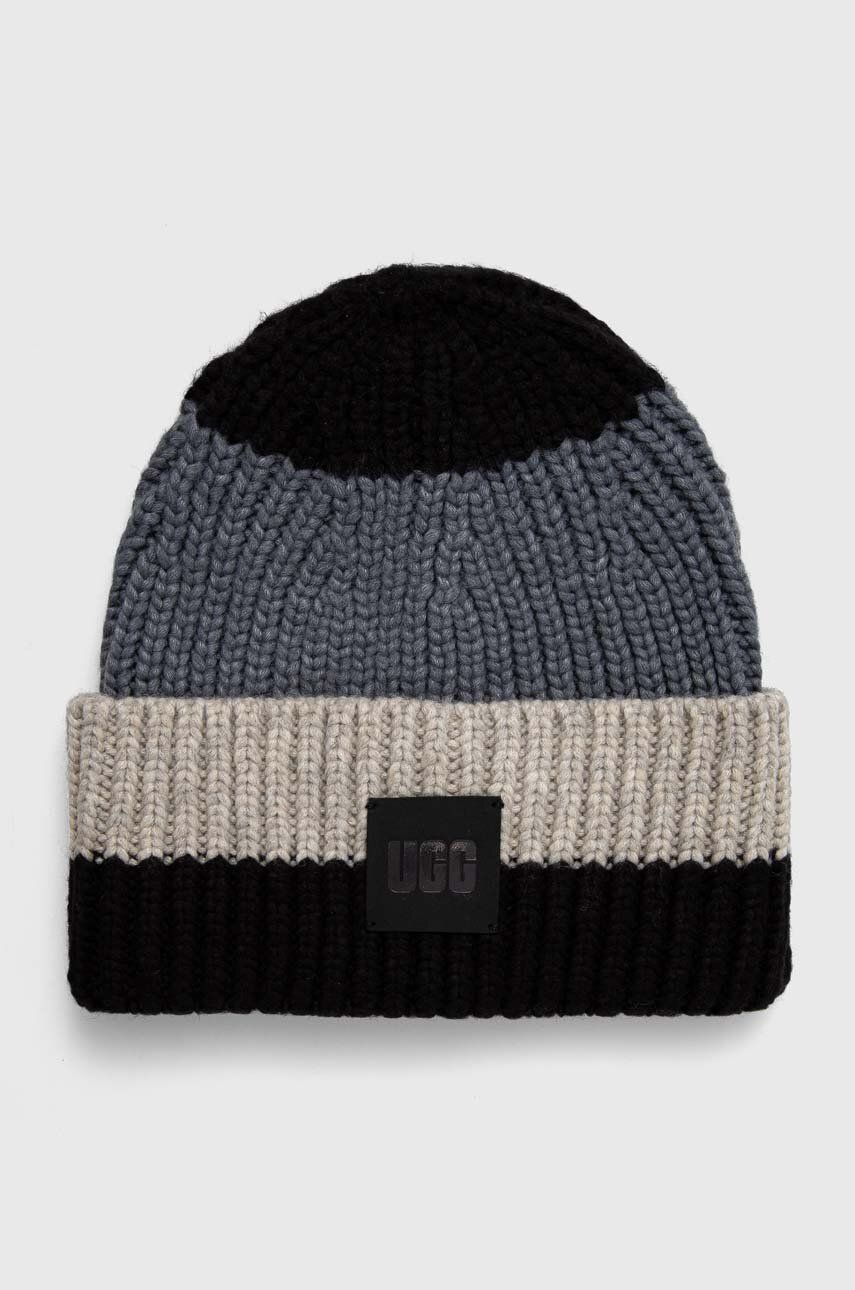UGG czapka z domieszką wełny kolor czarny z grubej dzianiny