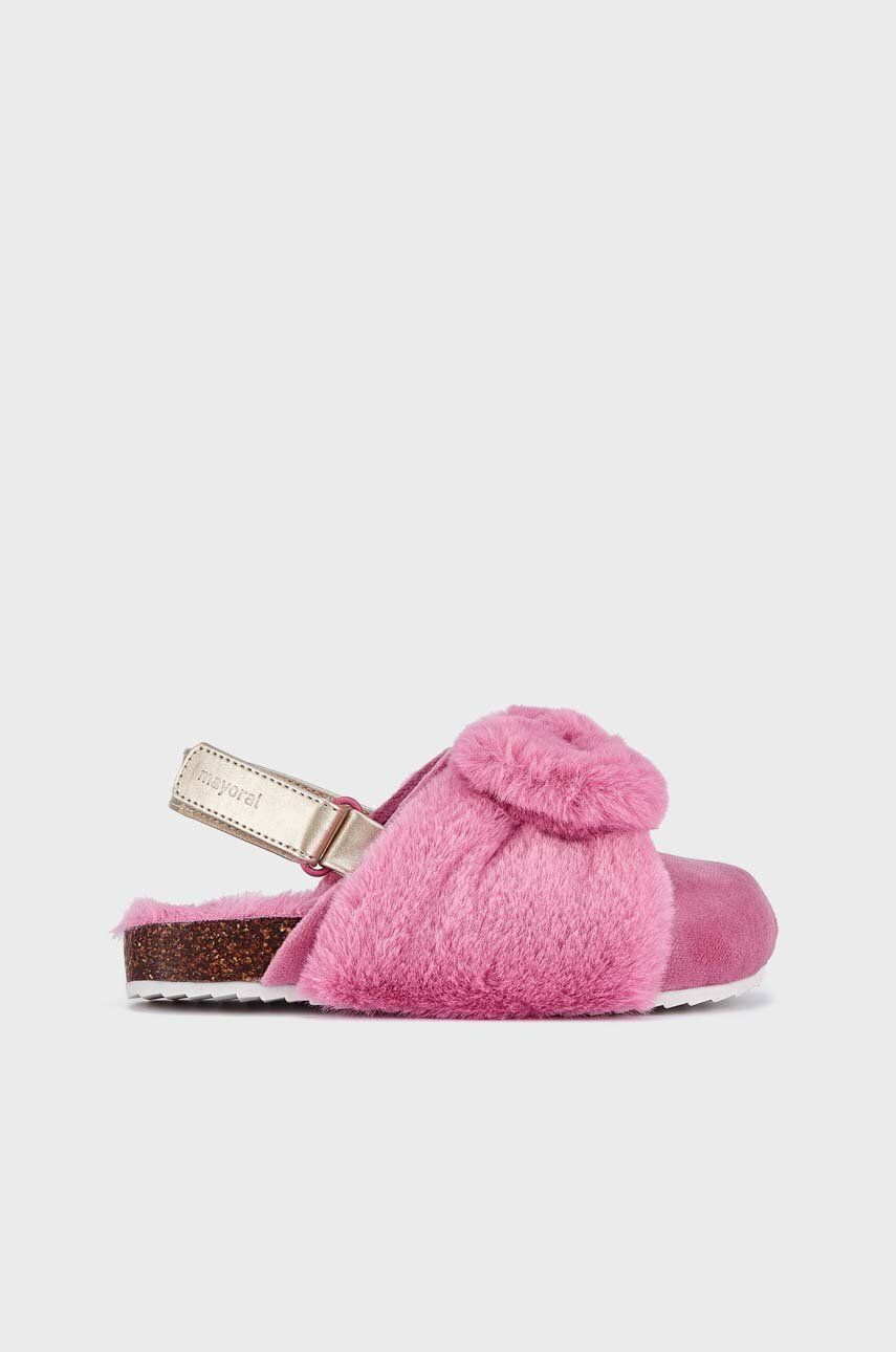 Mayoral kapcie dziecięce kolor czerwony