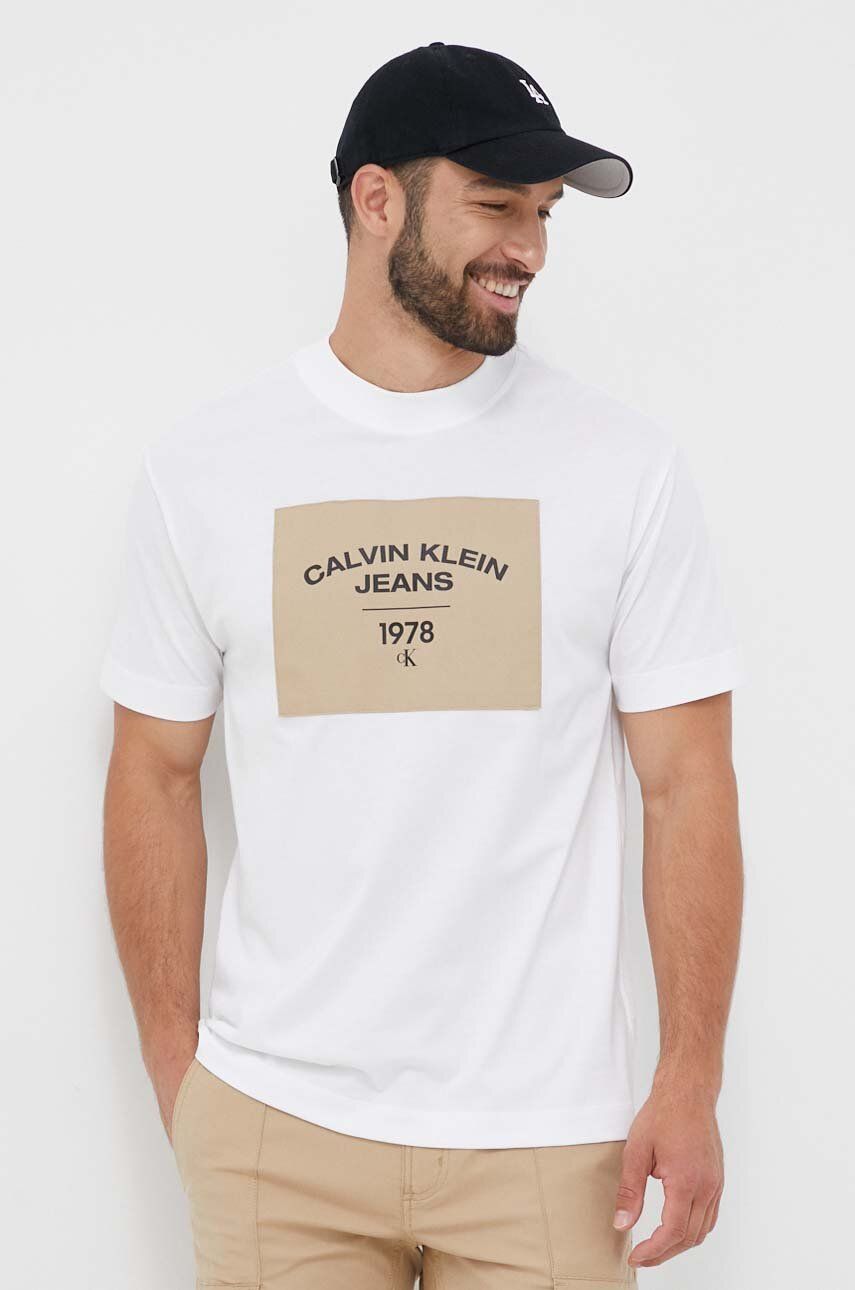 Calvin Klein Jeans t-shirt bawełniany kolor biały z nadrukiem