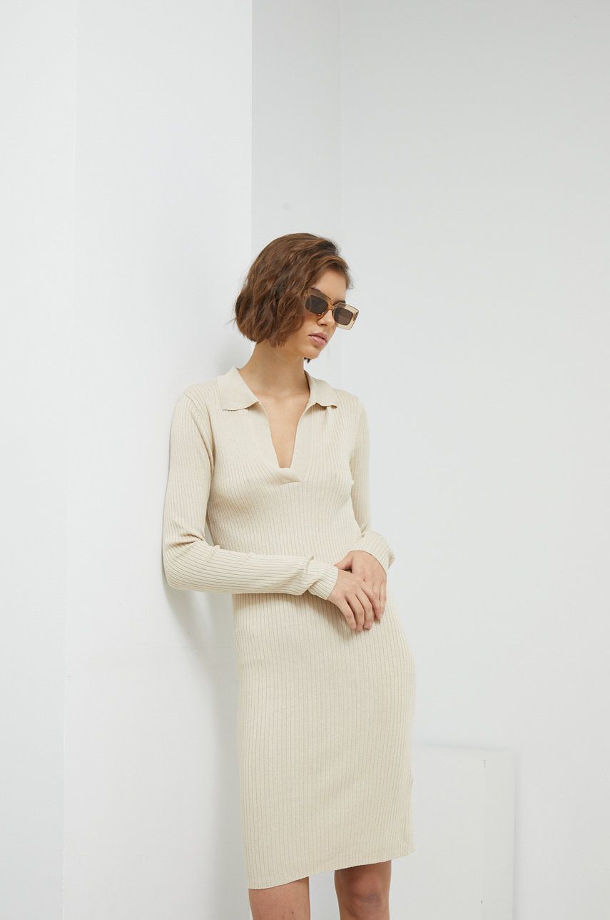 JDY sukienka kolor beżowy mini dopasowana