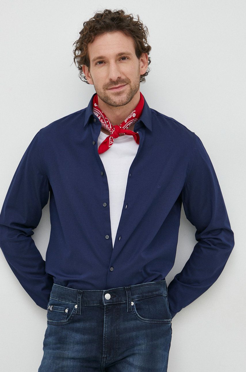 Calvin Klein koszula bawełniana męska kolor granatowy slim z kołnierzykiem włoskim