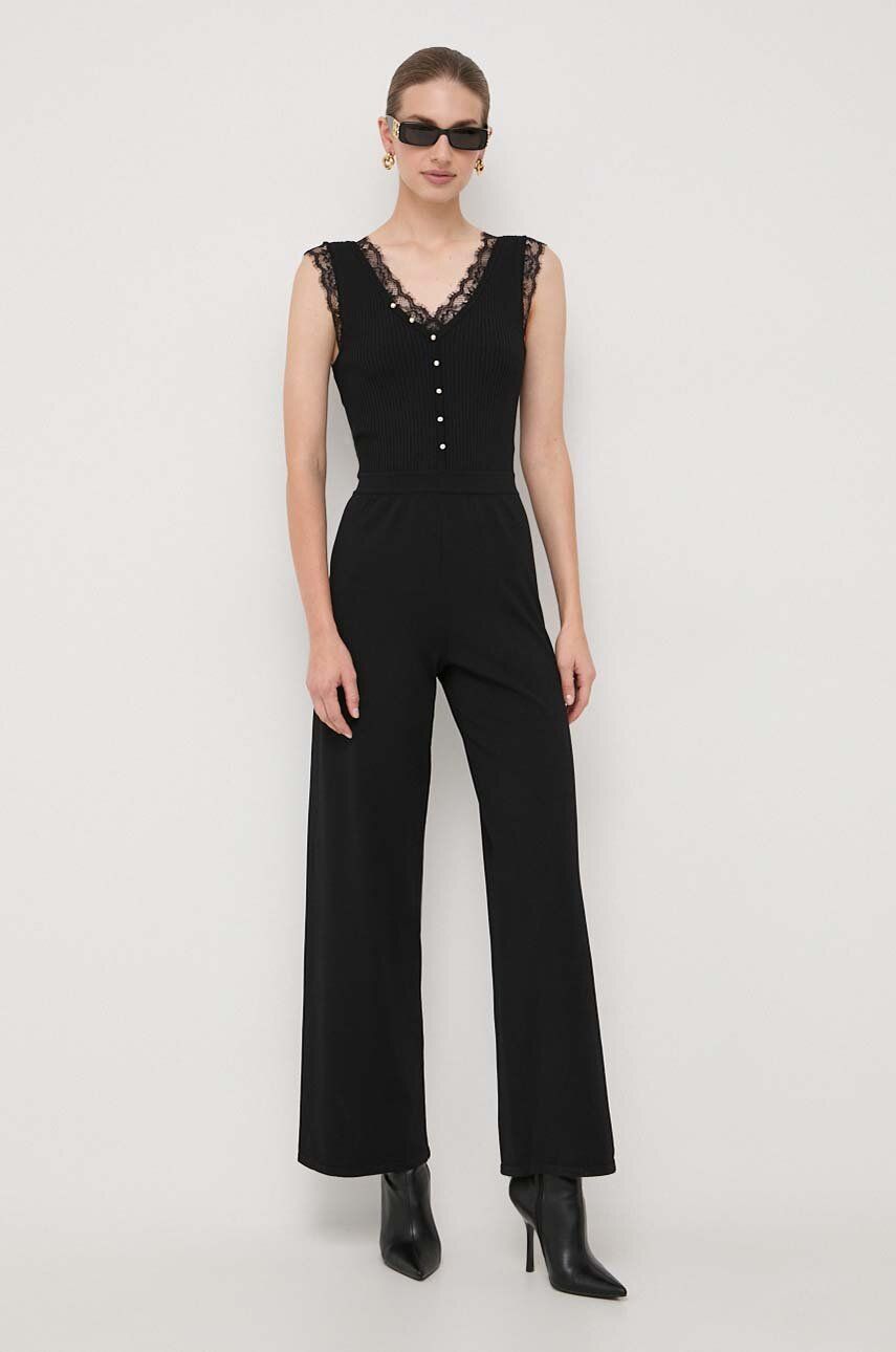 Morgan kombinezon kolor czarny z dekoltem w szpic