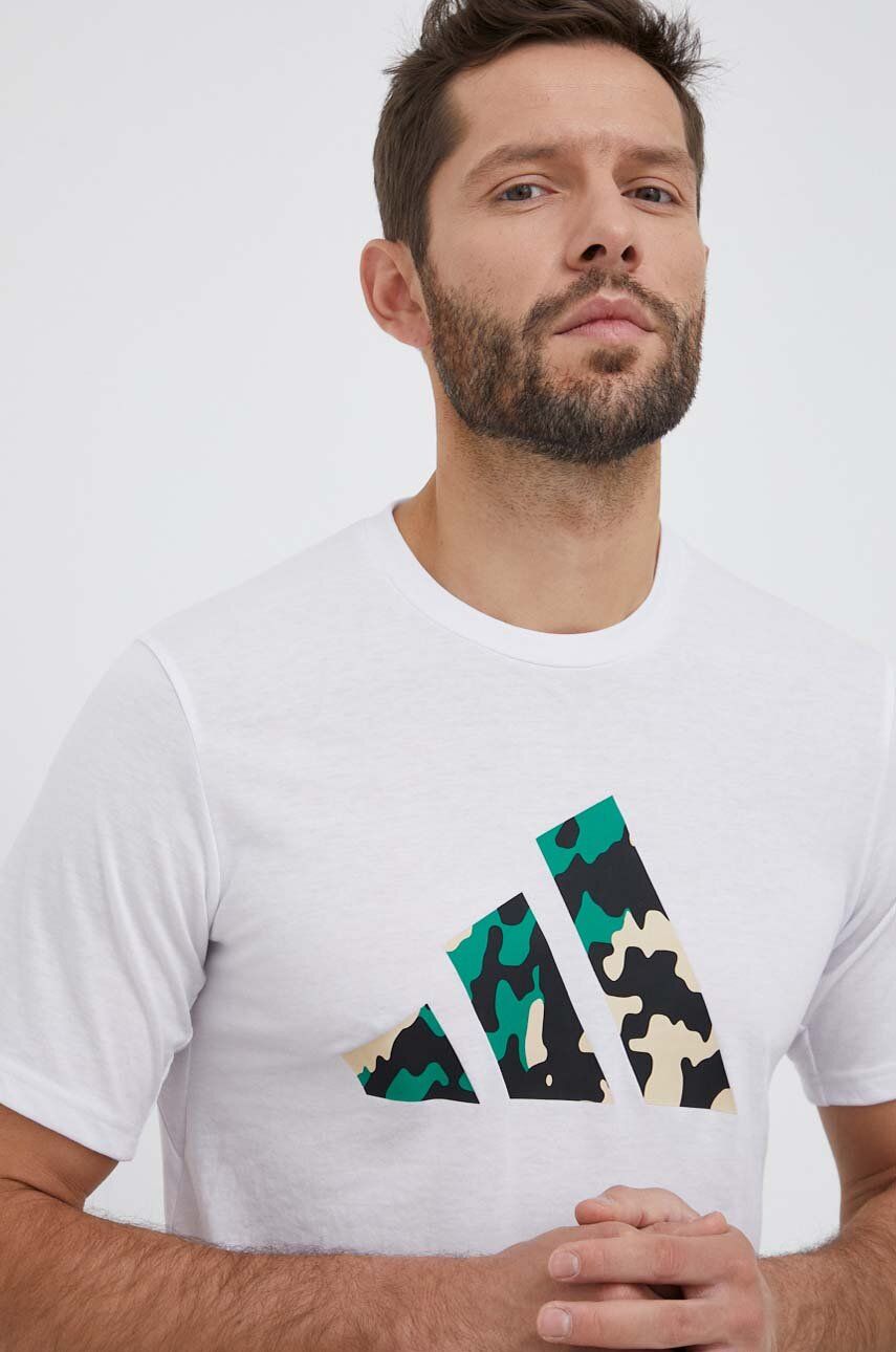 adidas Performance t-shirt treningowy Train Essentials Seasonal Logo kolor biały z nadrukiem