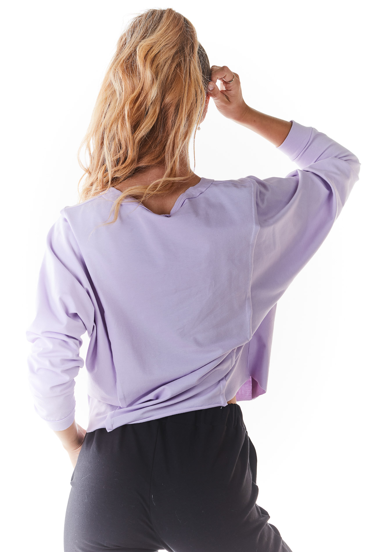 Krótka Bluzka z Surowymi Wykończeniami - Pudrowa