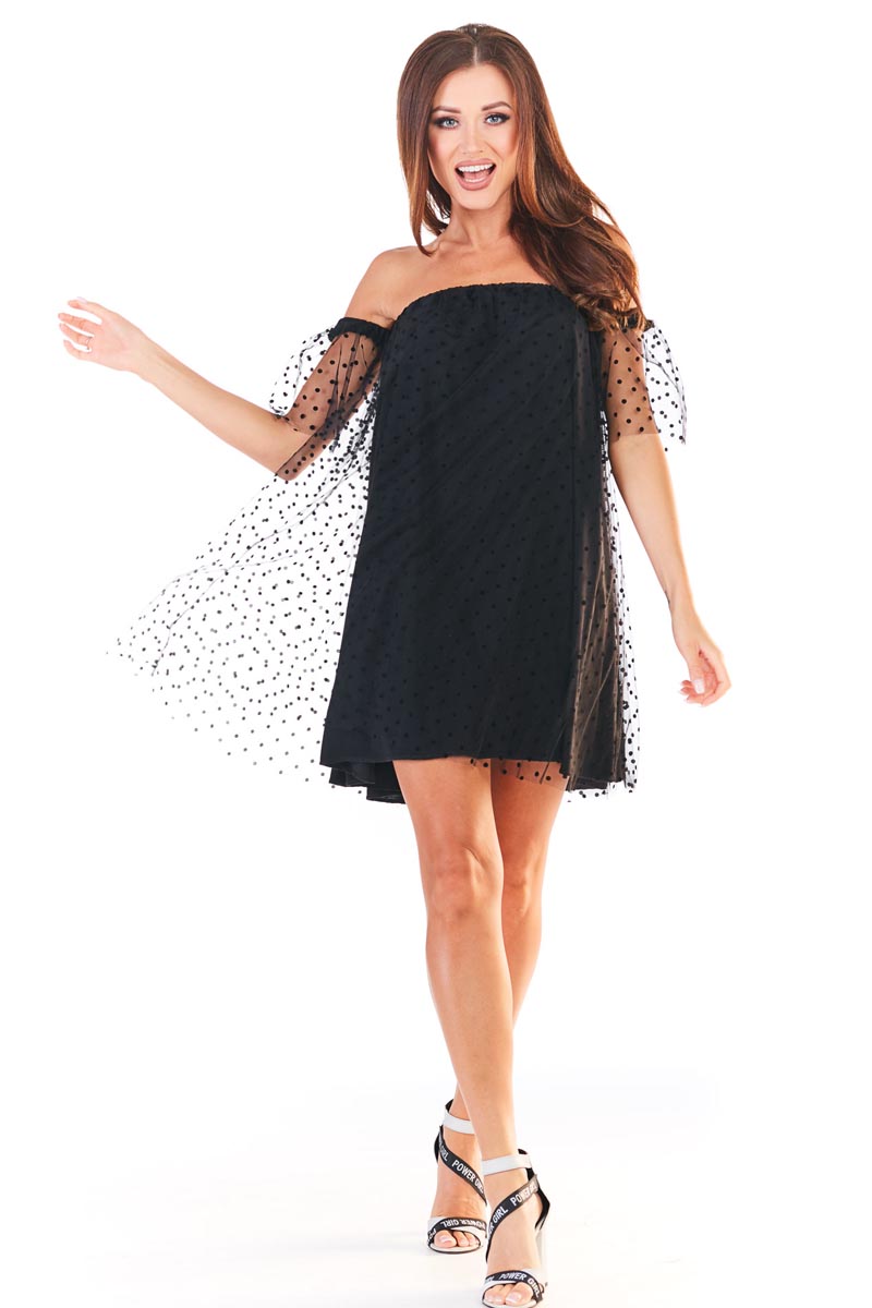 Czarna Sukienka Typu Hiszpanka z Siateczką w Groszki