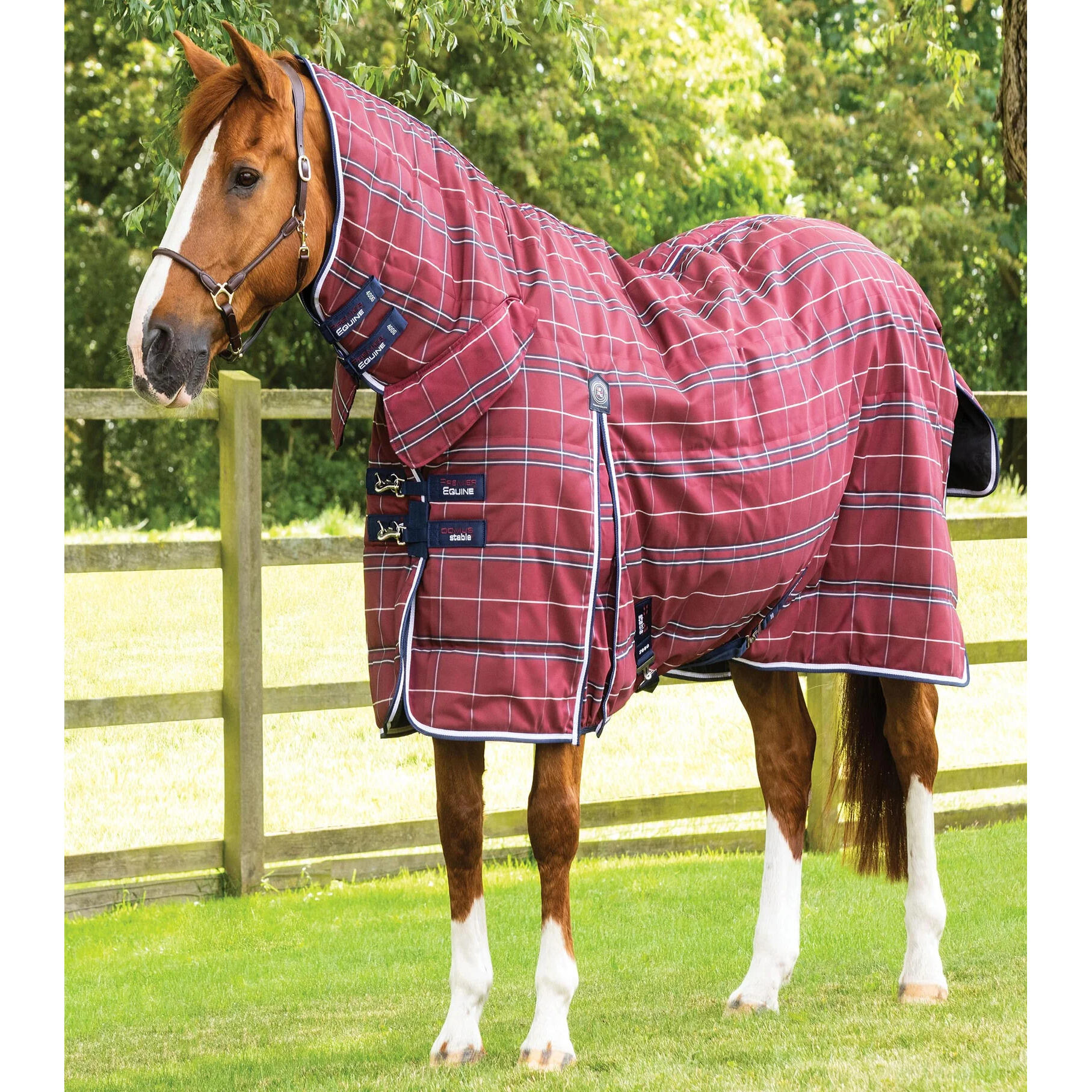 Derka stajenna dla koni Premier Equine Domus 400g