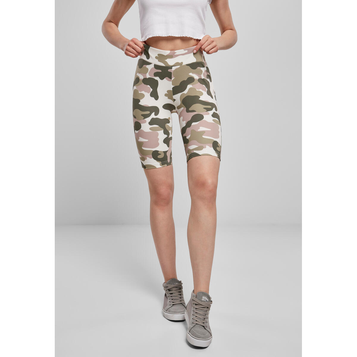 Spodenki kolarskie dla kobiet Urban Classics high waist camouflage tech (duże ro