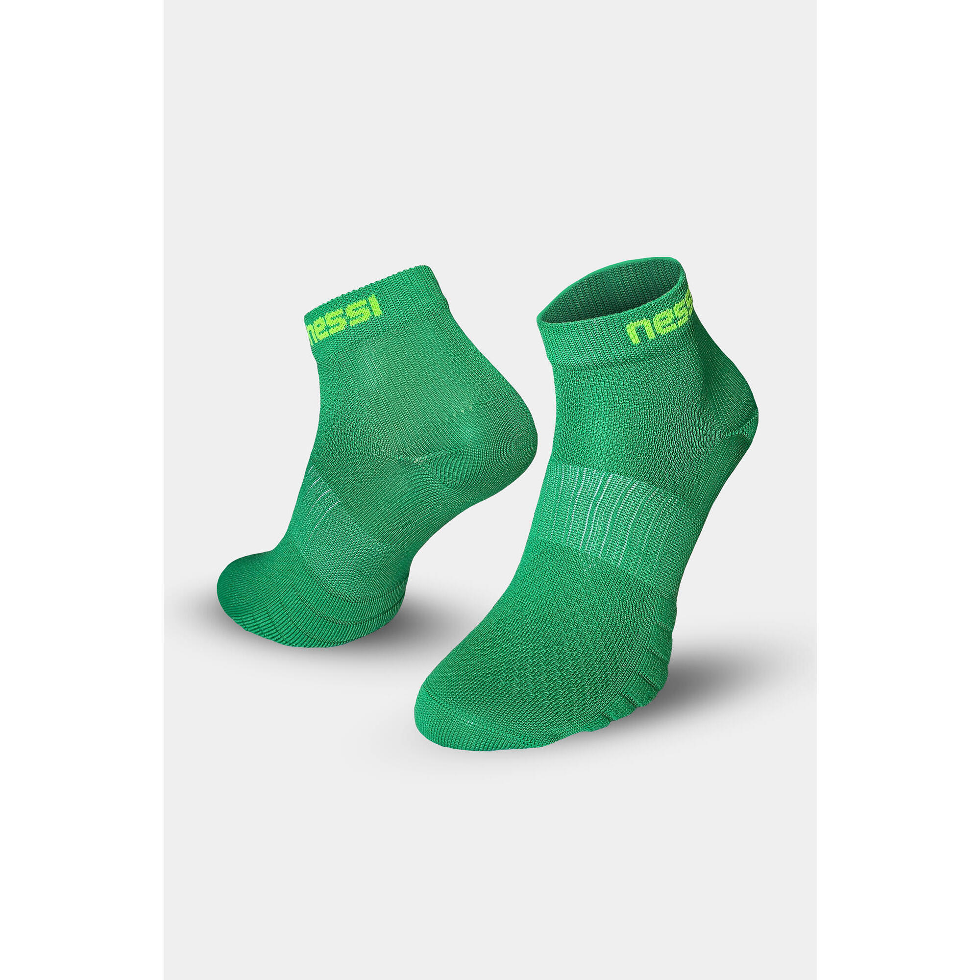 Bezszwowe skarpety oddychające Nessi Sportswear