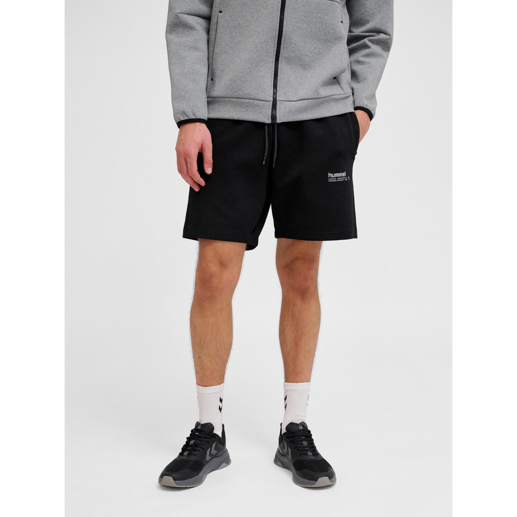 Szorty Hummel Tech