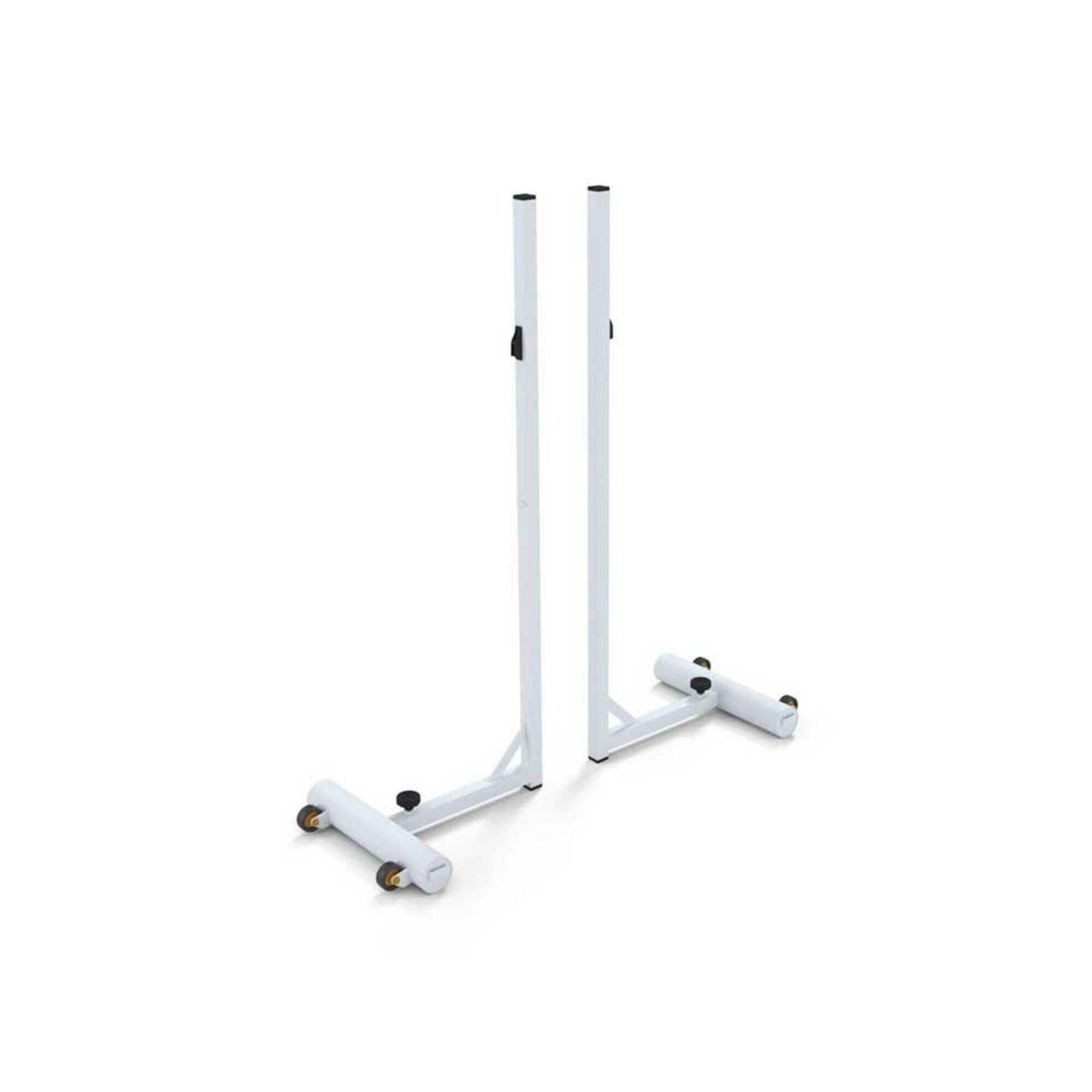 Przenośne słupki do badmintona - idealne do sal gimnastycznych