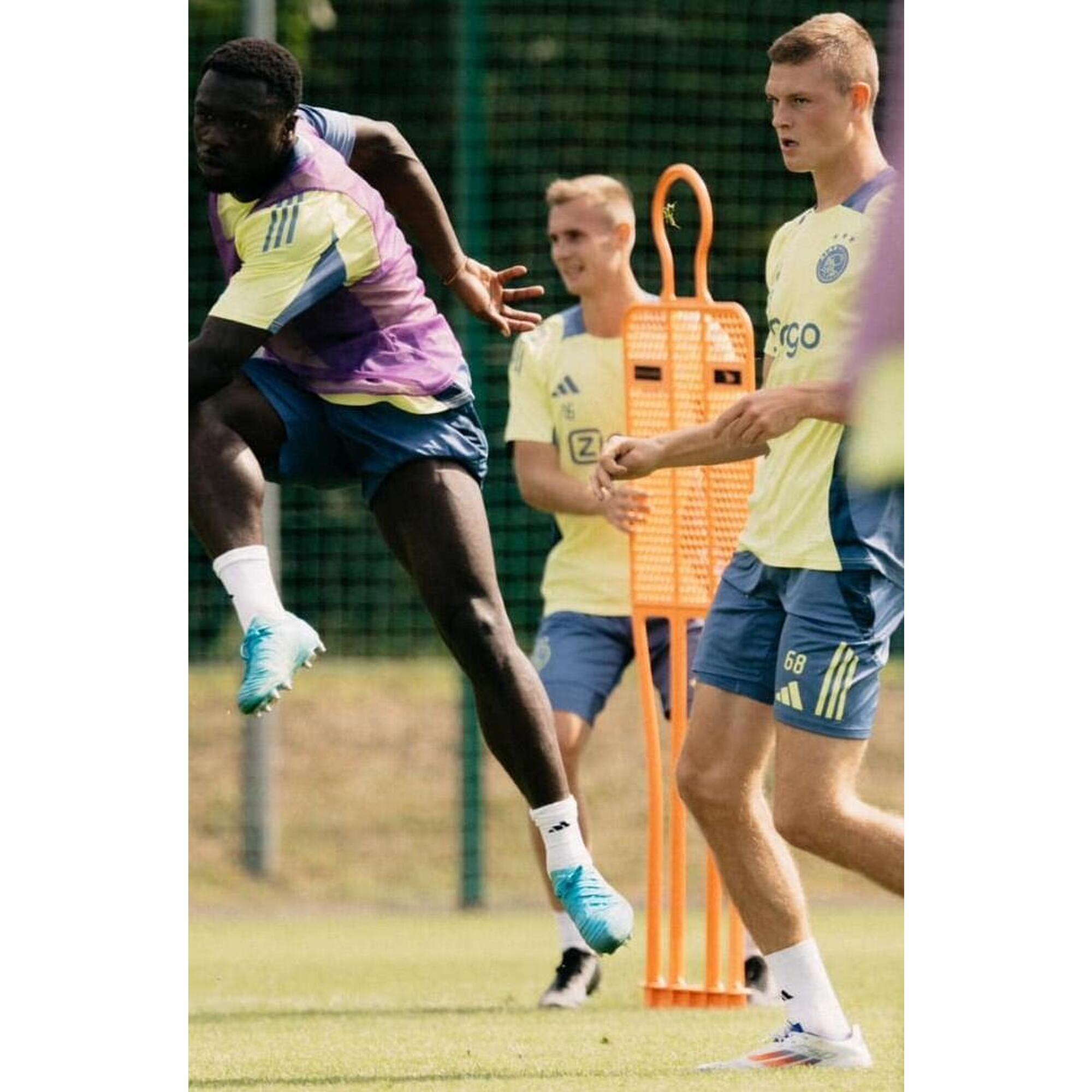 Mur piłkarski PRO 180 cm Żółty