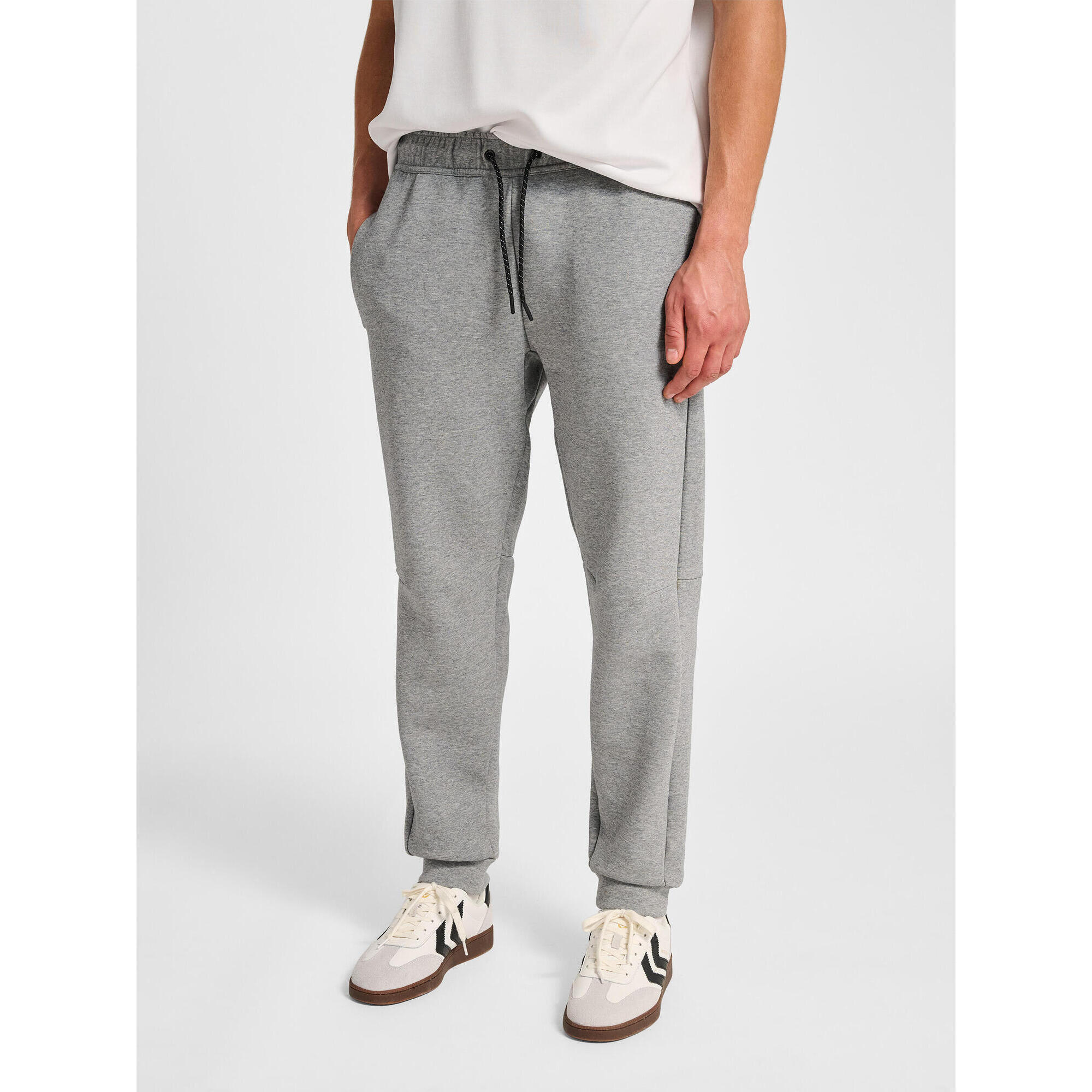 Spodnie dresowe Hummel Tech Fleece Regular