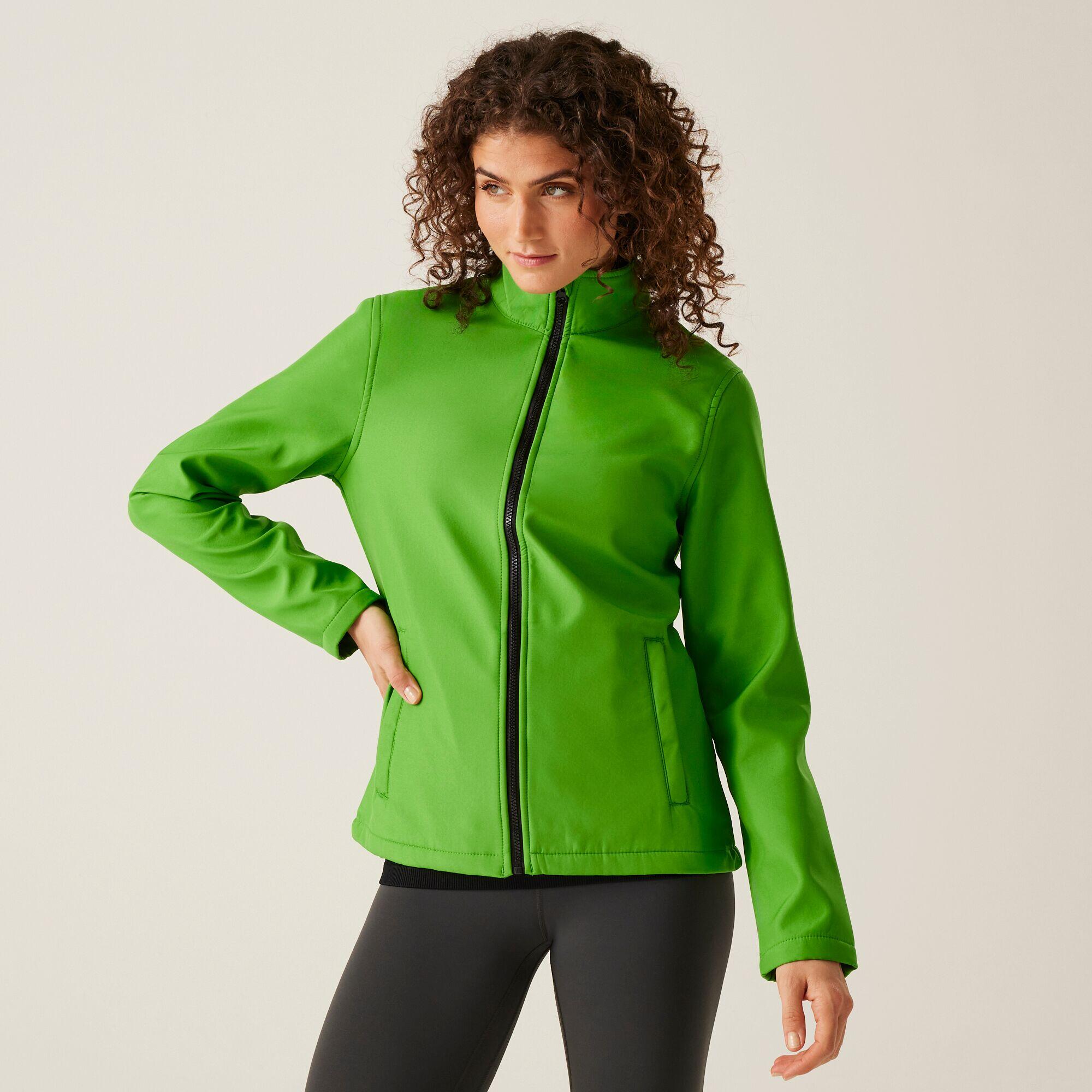 Damska kurtka softshell Ablaze z nadrukiem