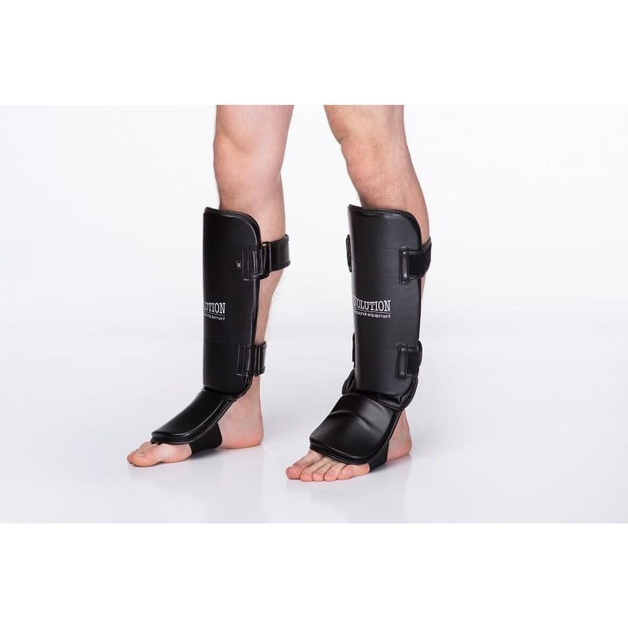 Ochraniacze piszczeli i stóp nagolenniki Black