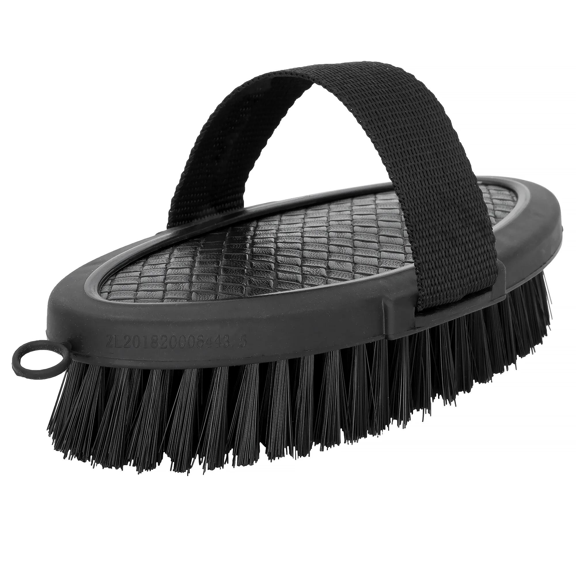 Szczotka dla konia START Braided z paskiem do usuwania kurzu