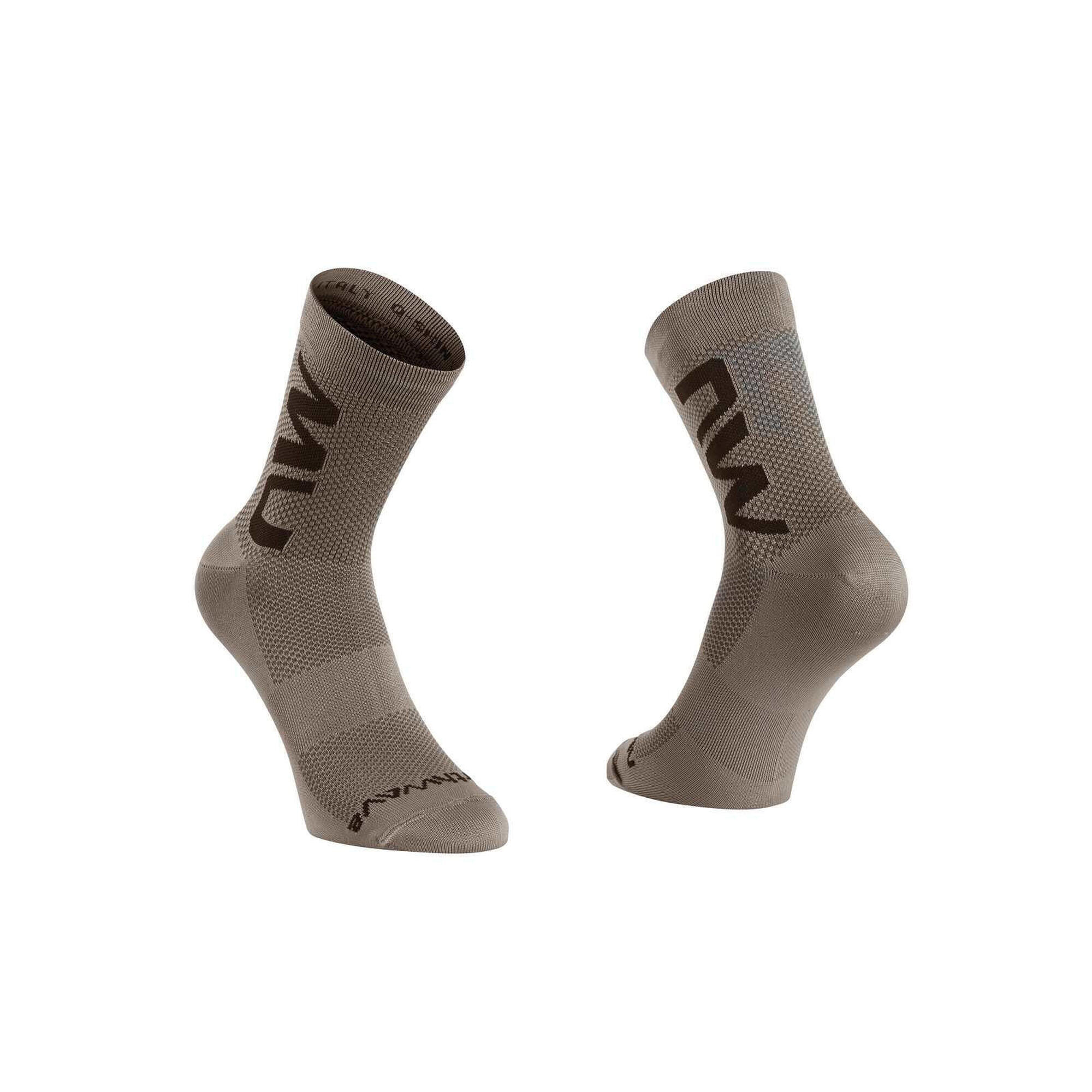 Skarpety rowerowe NORTHWAVE Extreme Air Mid beżowy