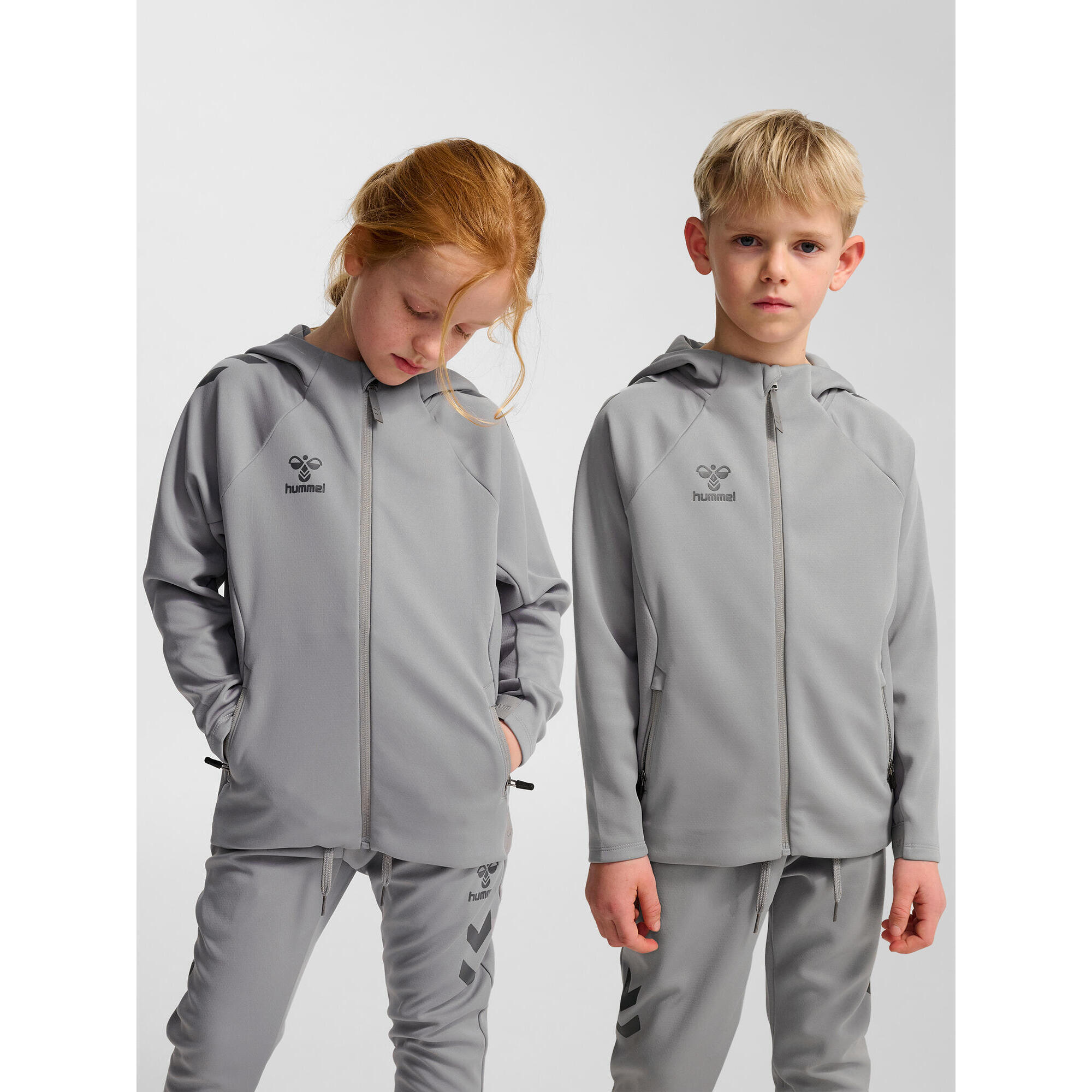 Dziecięca bluza dresowa zapinana na zamek Hummel Cima 2.0