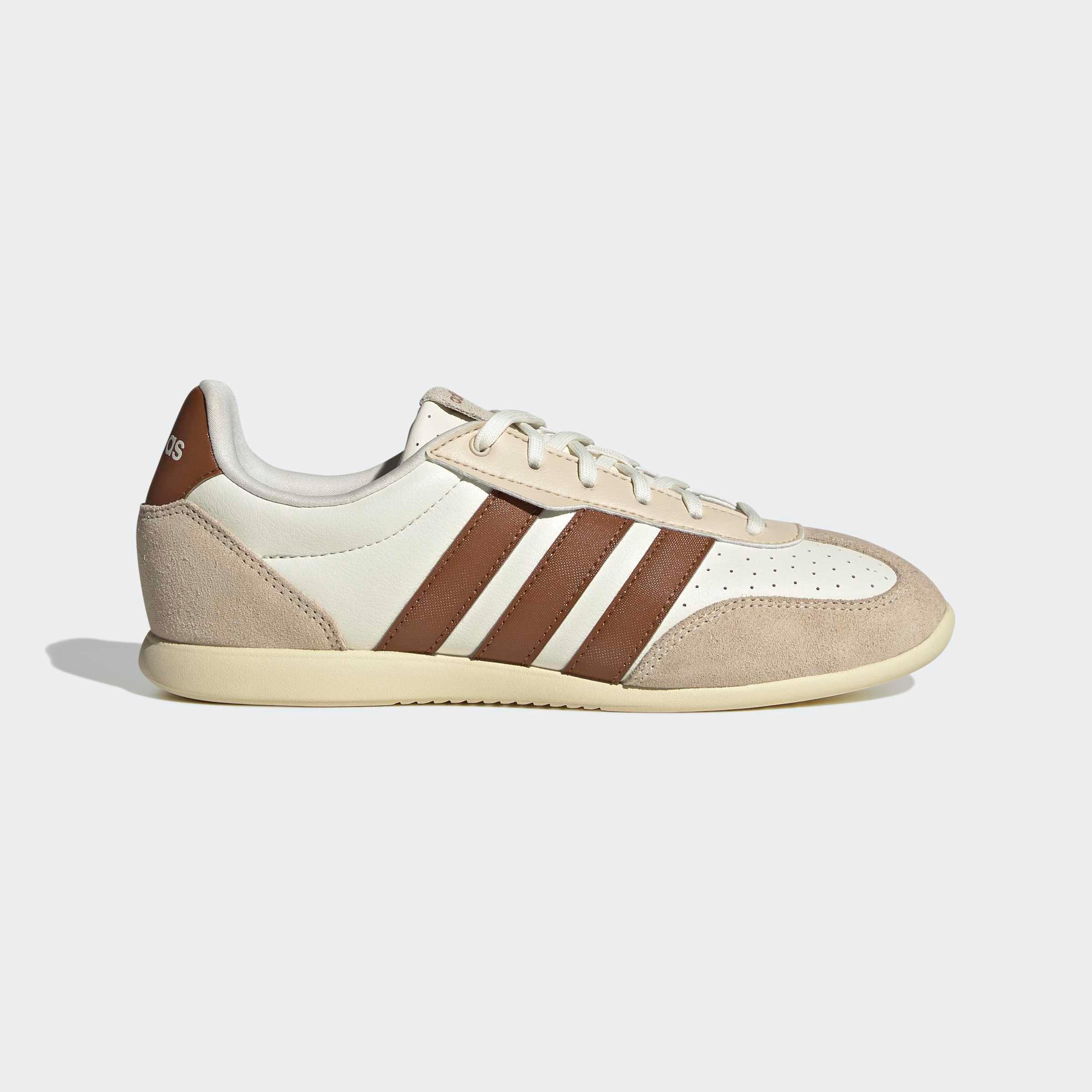 Sneakersy damskie ADIDAS Barreda Decode Lo Off