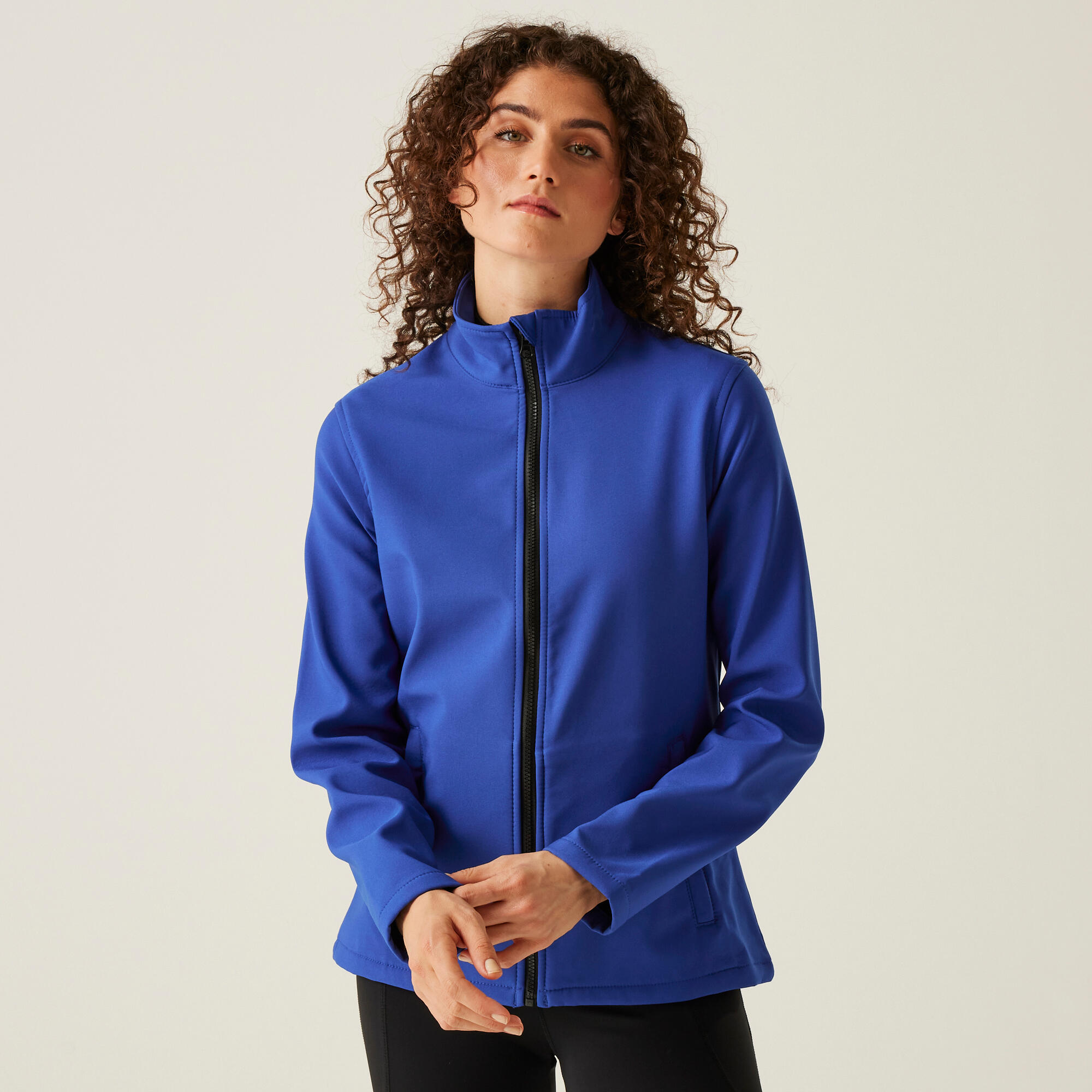 Damska kurtka softshell Ablaze z nadrukiem