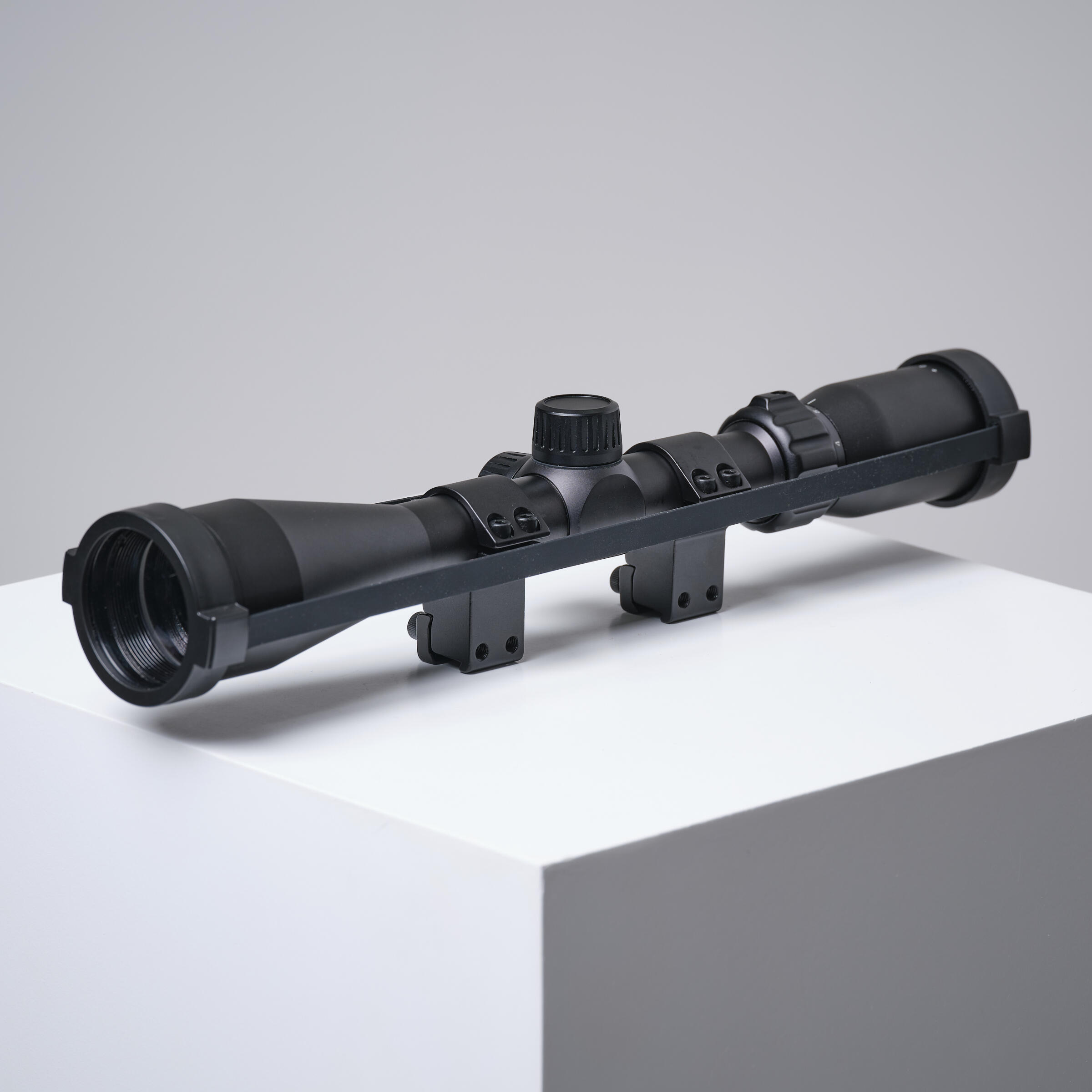 Luneta 3-9x40 z montażem 11 mm