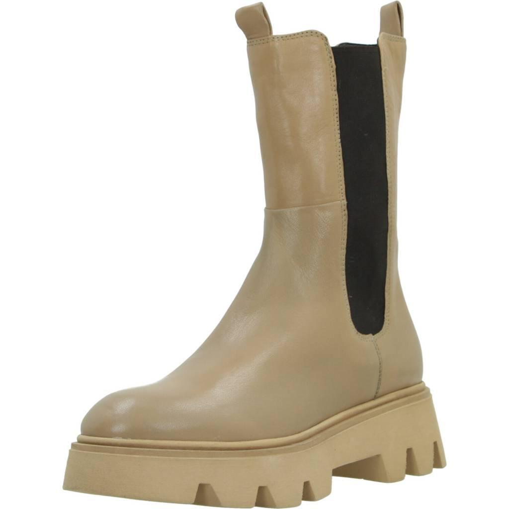 Buty CLARKS MOTIVE2.0 TOP Jasnobrązowy