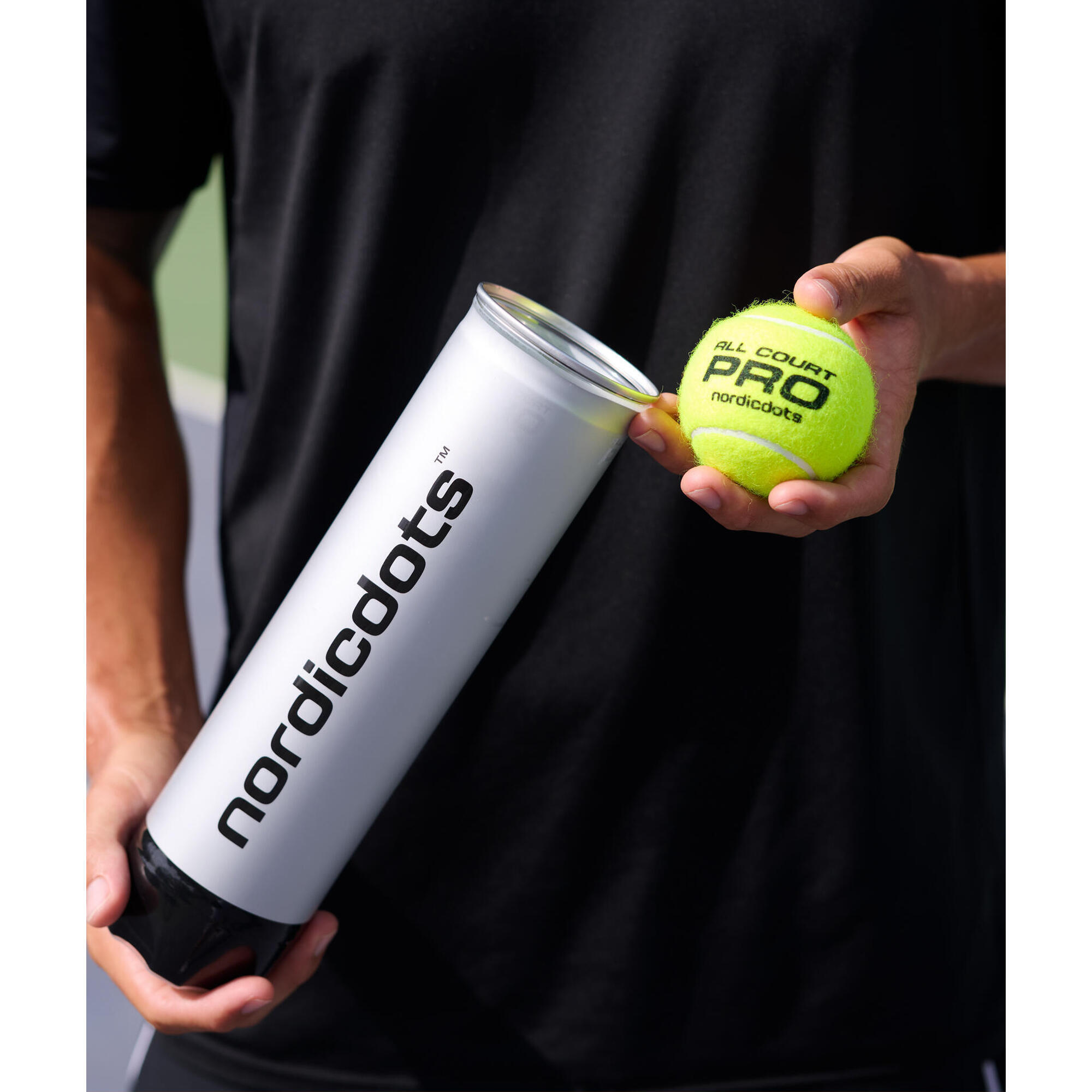 Wszystkie kortowe piłki tenisowe Pro — zestaw 4 sztuk