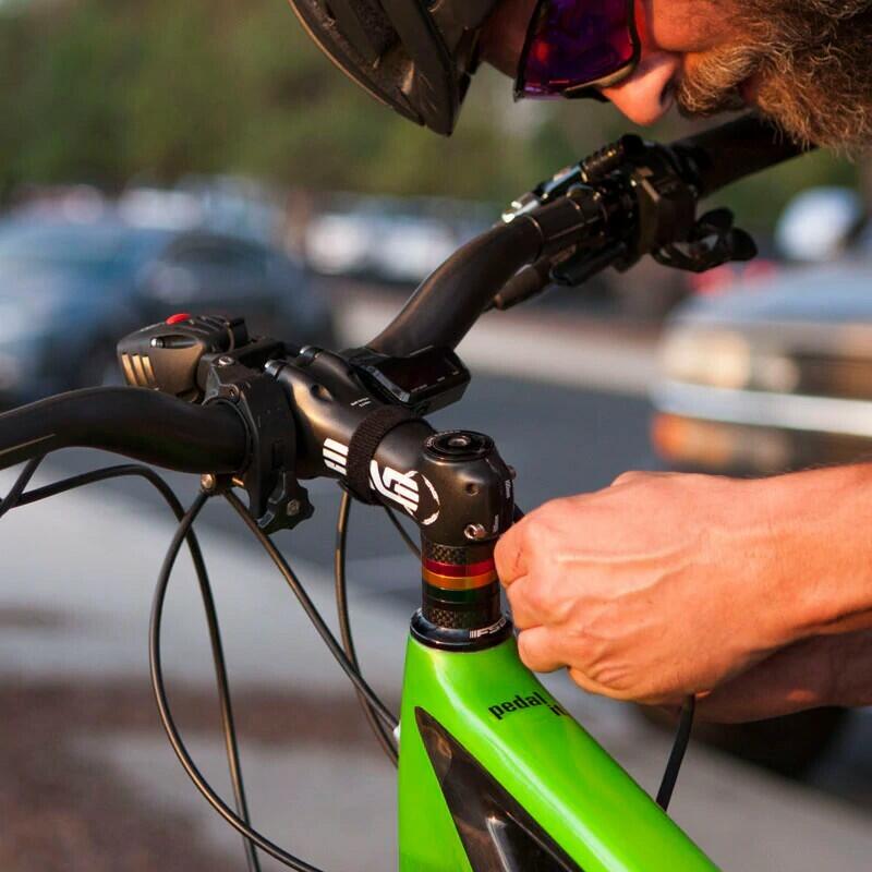 Oświetlenie przednie Nite Rider Pro 2200 race