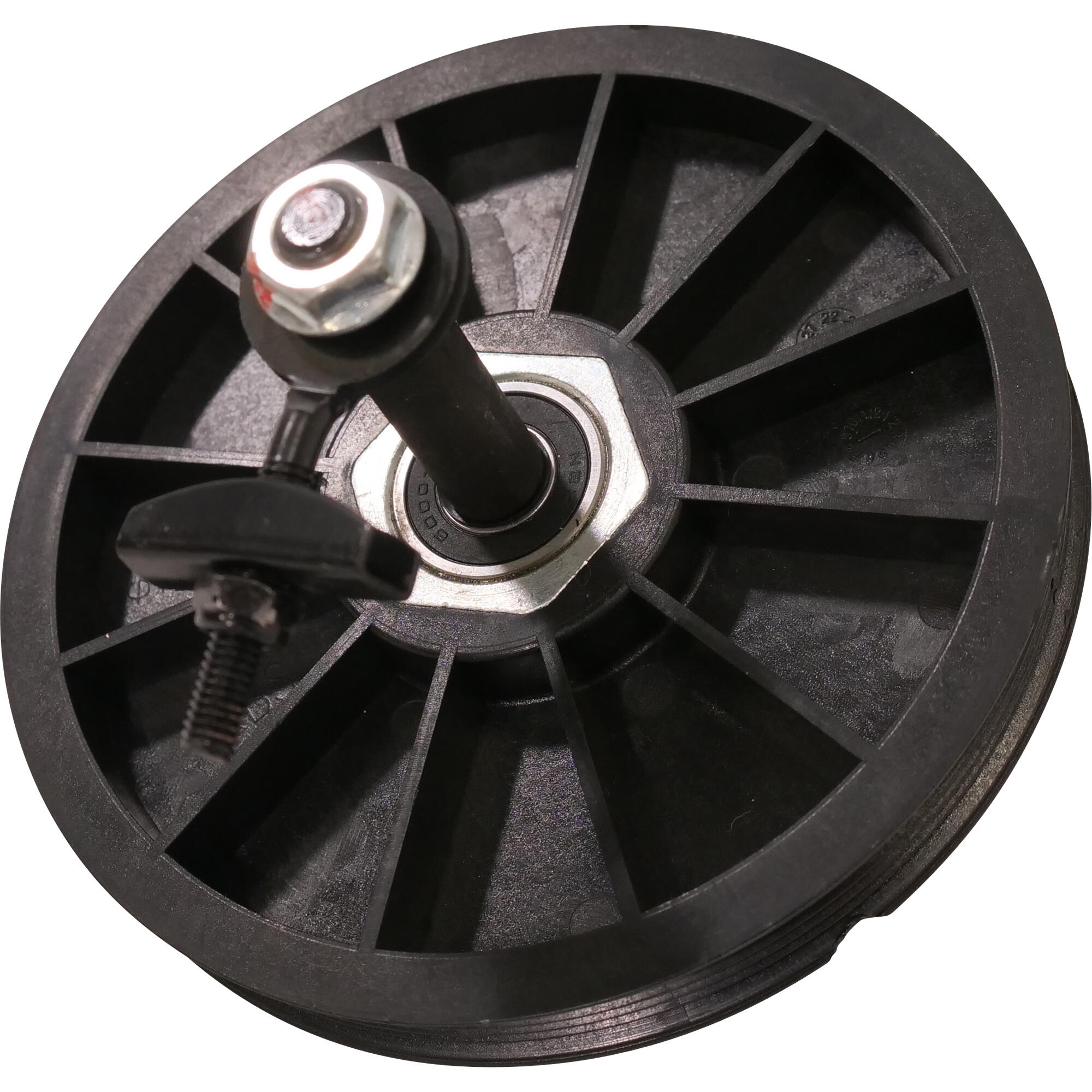 Initial 100 - koło napędowe