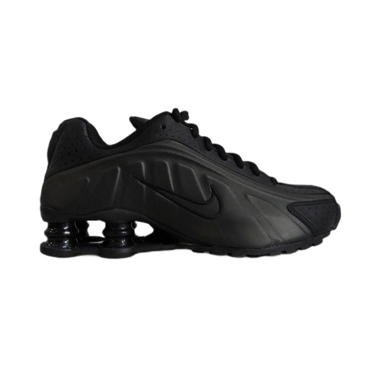 Buty damskie sportowe Nike Shox R4 Black Czarne - CW2626-003