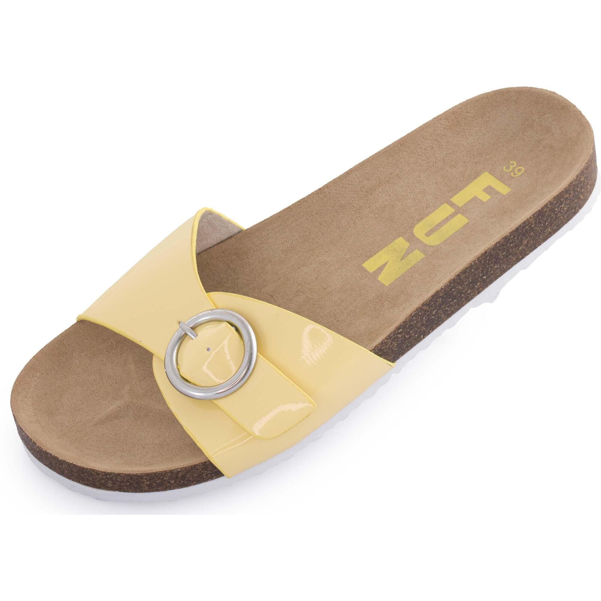 Żółte kapcie S'oliver dla kobiet - Modne i wygodne rozmiar 38