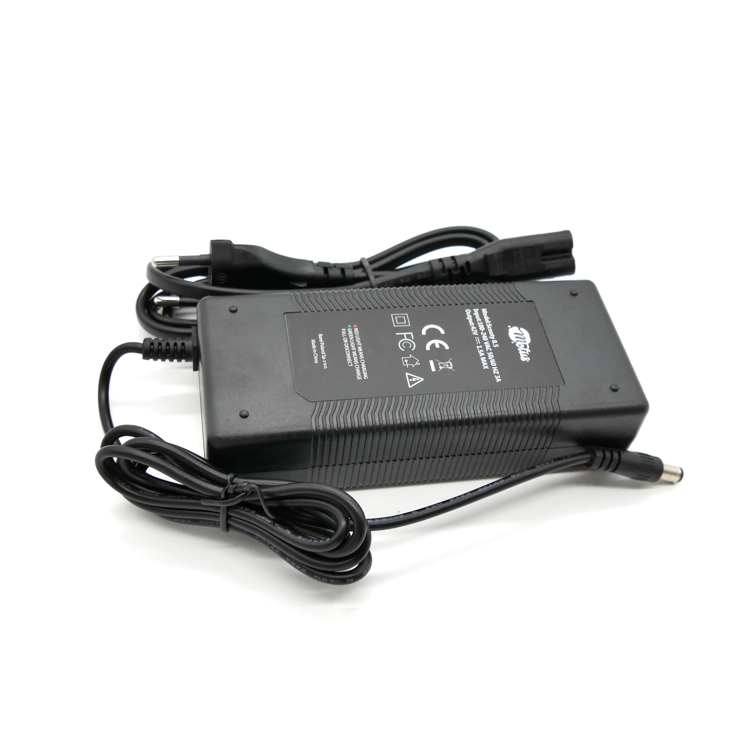 Ładowarka do hulajnogi elektrycznej Motus Scooty 8.5