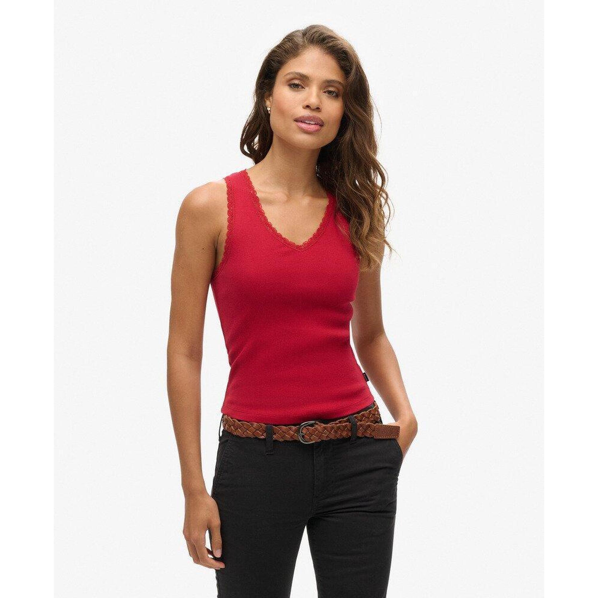 Koszulka z koronkowym wykończeniem