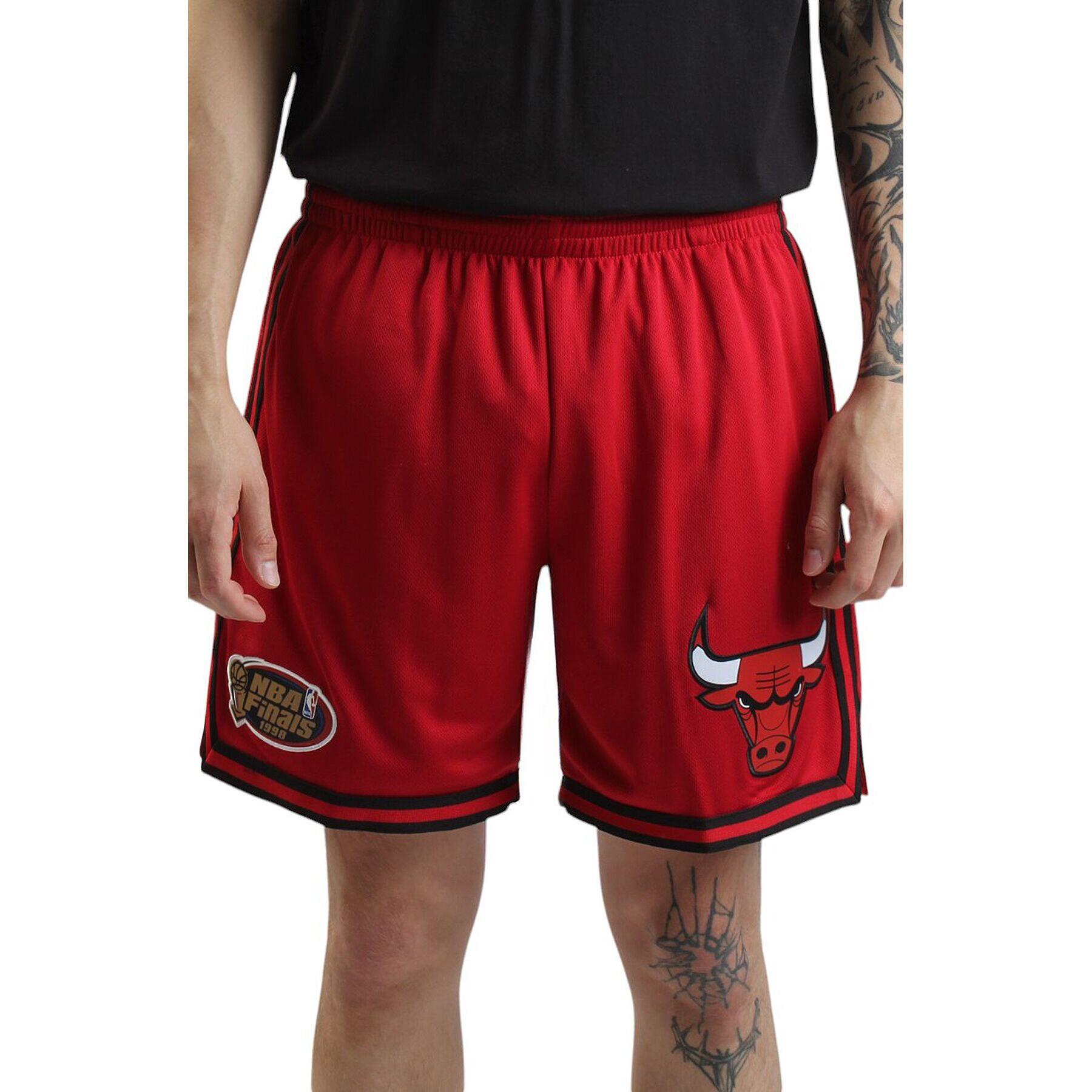 Krótka bluzka z logo Chicago Bulls