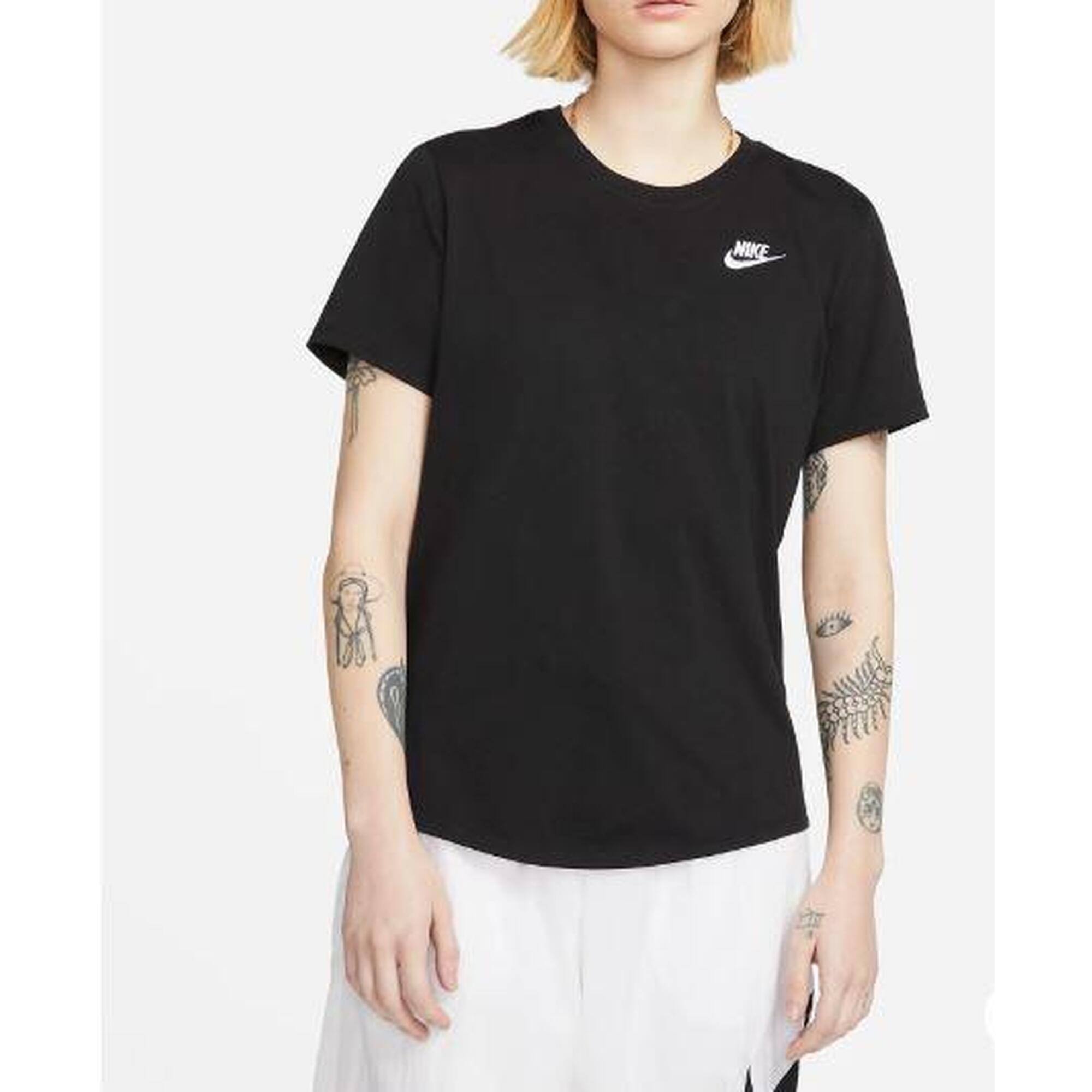 T-shirt Nike Damski Czarny Club Essentials