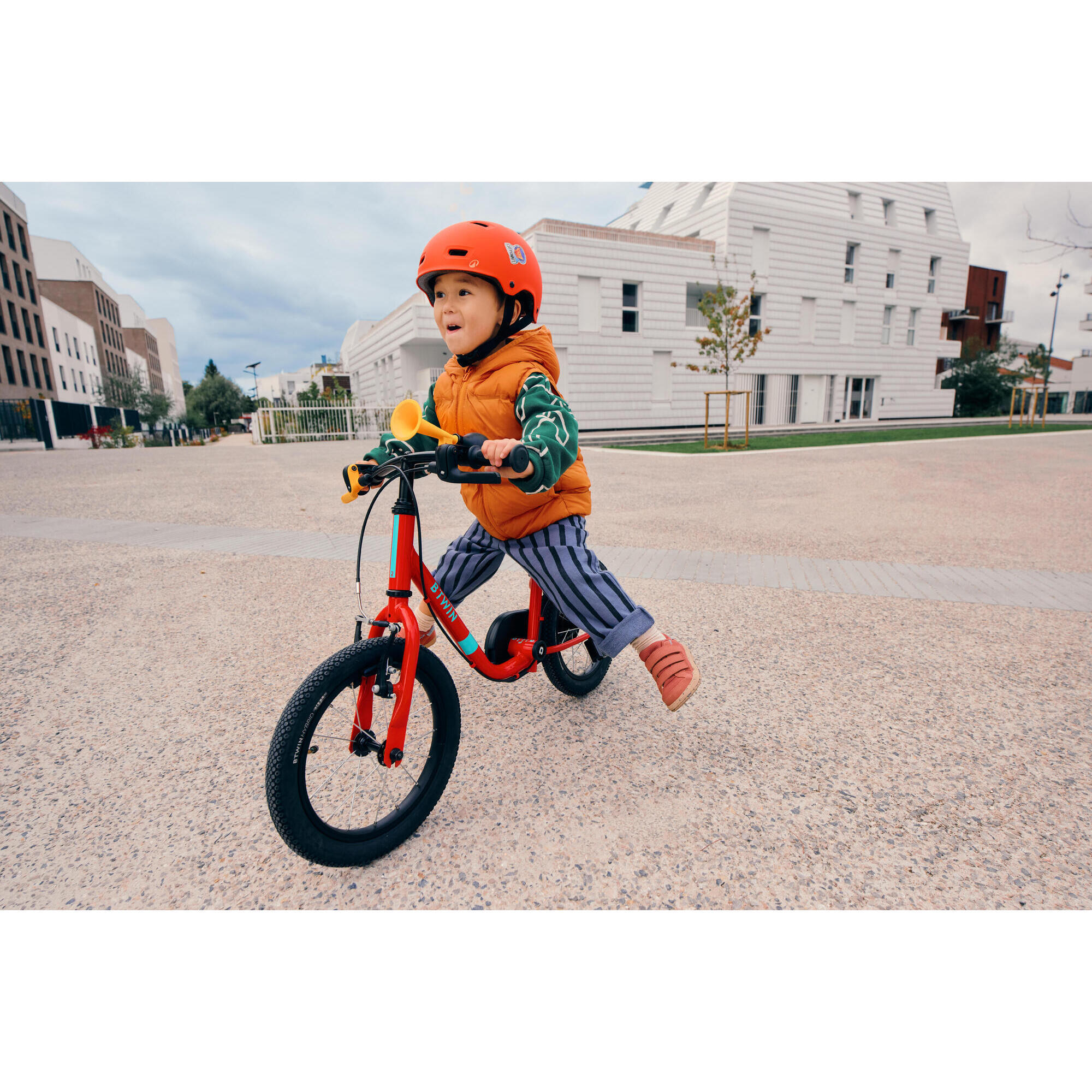 Kask rowerowy dla dzieci Btwin Move 500 47-59 cm