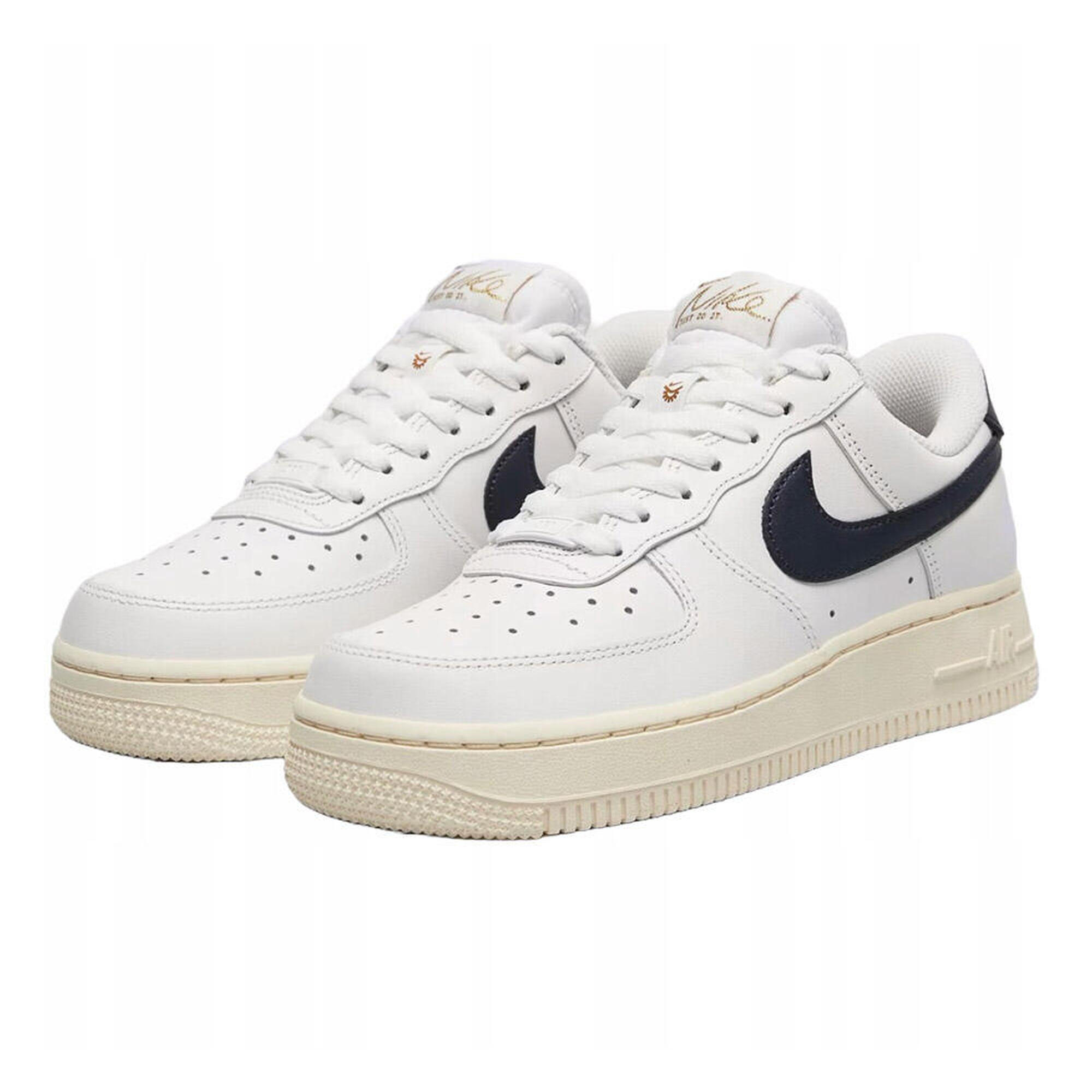 Buty Sportowe Damskie Nike W Air Force 1 '07 Flyease