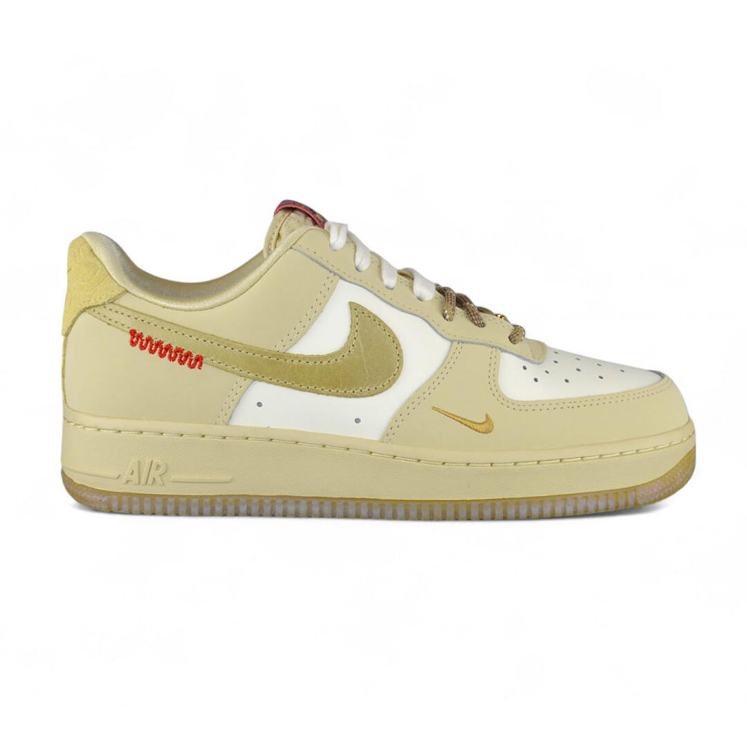 Buty lifestyle damskie Nike Air Force 1 '07 LX HV5990-172