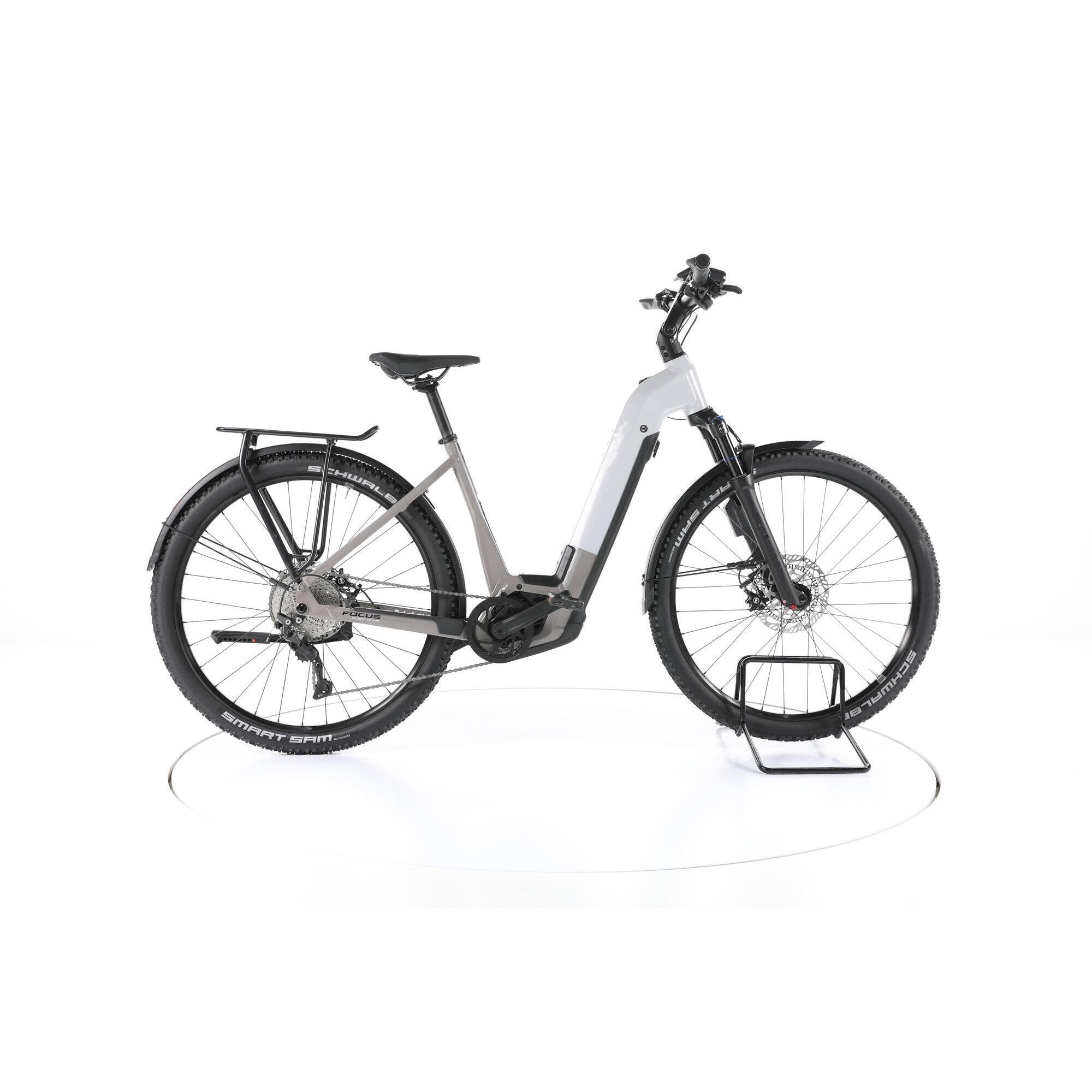 Second Life - Focus Planet² 6.8 Trekking E-Bike Niska rama - Bardzo dobry stan