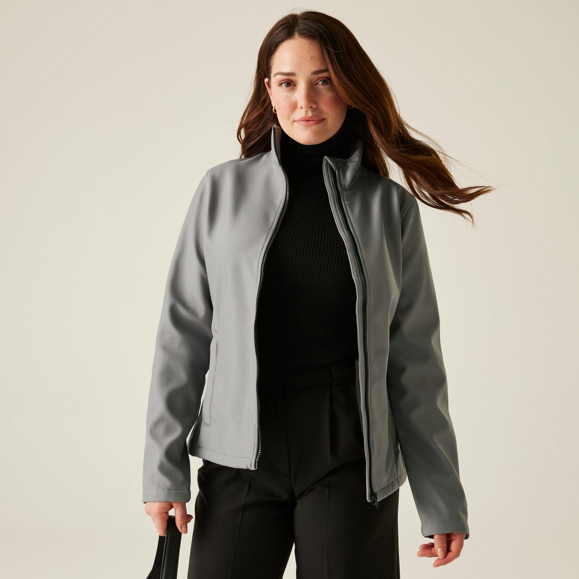 Damska kurtka softshell Ablaze z nadrukiem