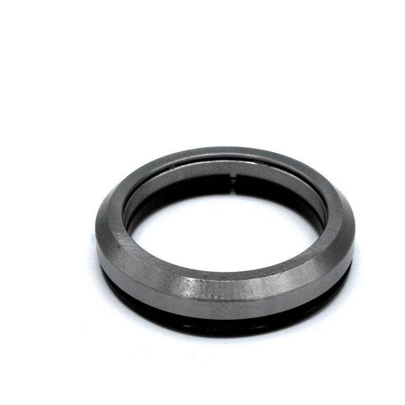 Dolna głowka ramy i łożysko zintegrowane Black Bearing