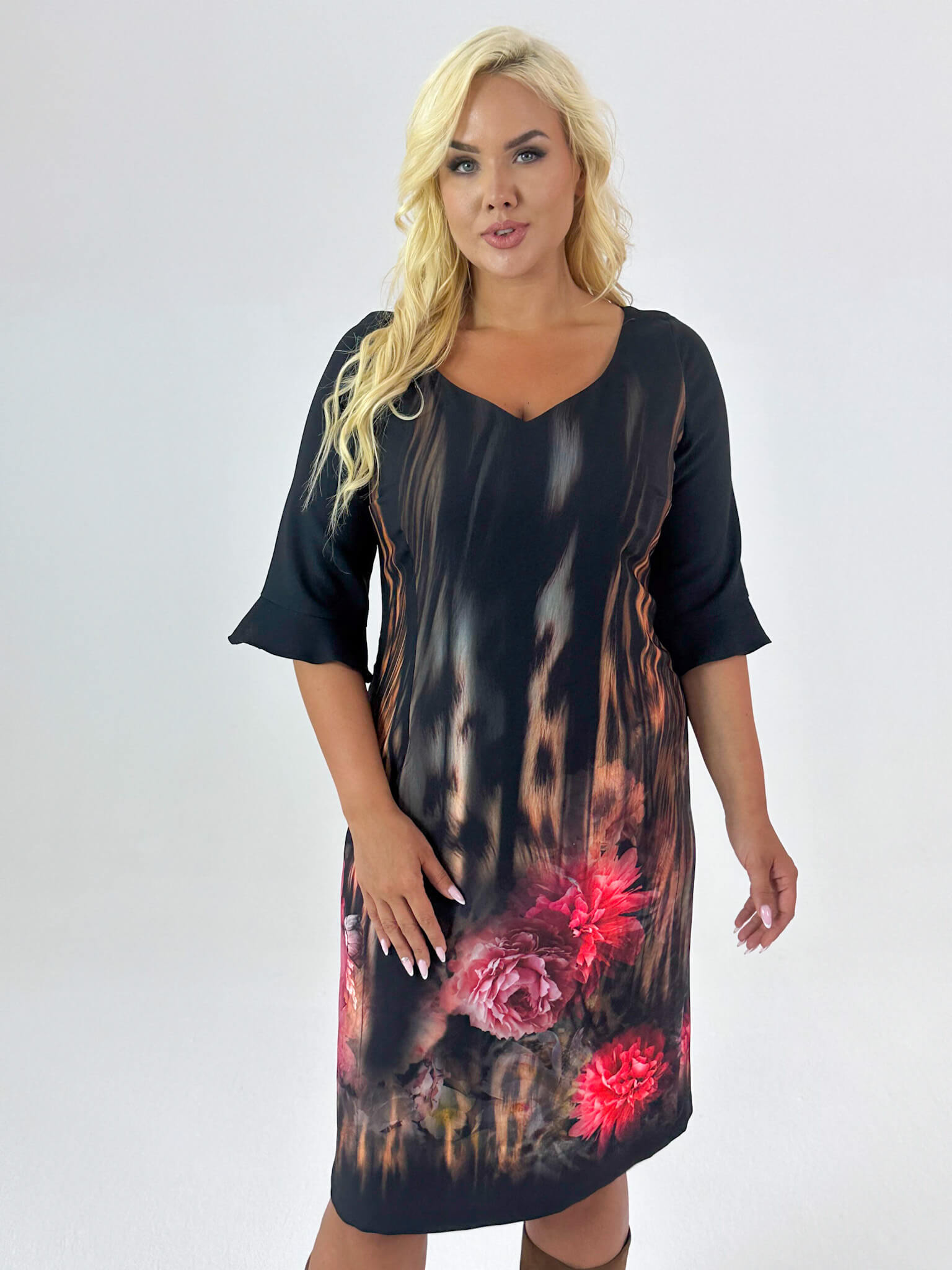 Elegancka sukienka Vivi z delikatnym borderem w kolorze pomarańczowym XXL OVERSIZE JESIEŃ