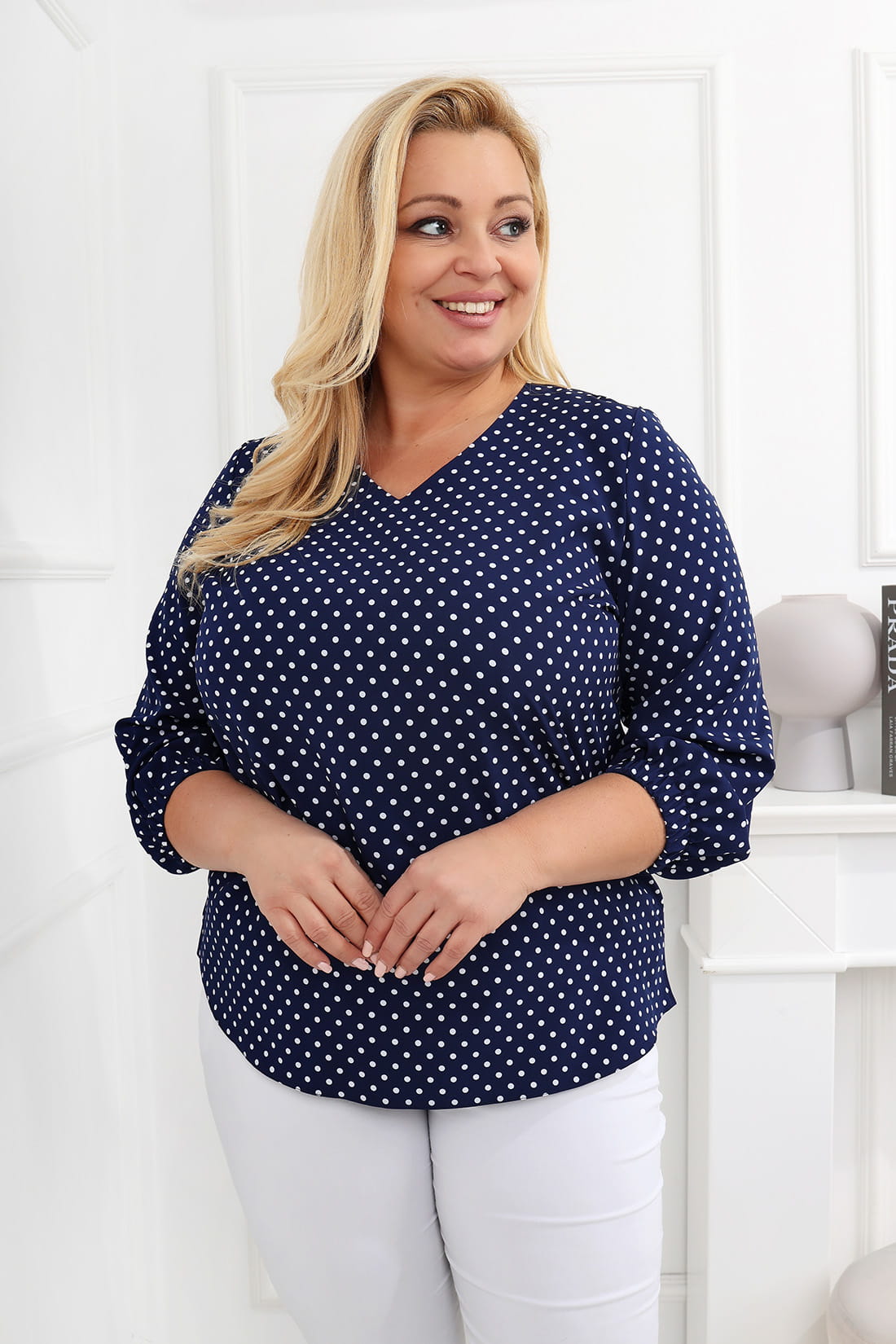 Elegancka granatowa bluzka w białe kropki z rękawem 3/4 PLUS SIZE XXL