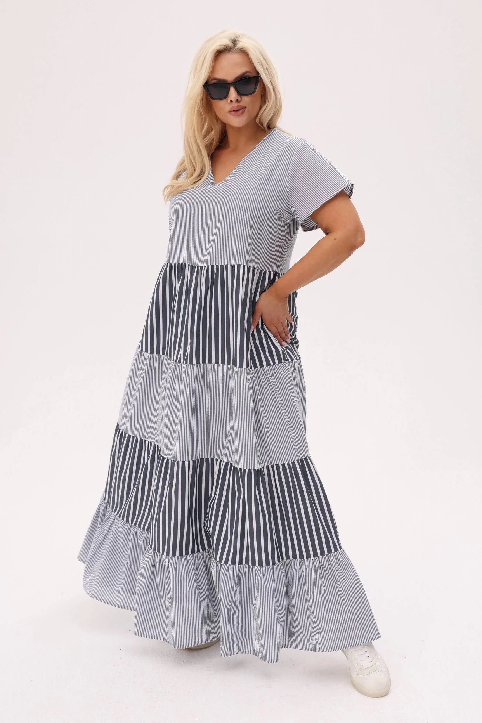 Sukienka w paski Moya MAXI z falbankami - lekka, wygodna i stylowa PLUS SIZE XXL OVERSIZE LATO