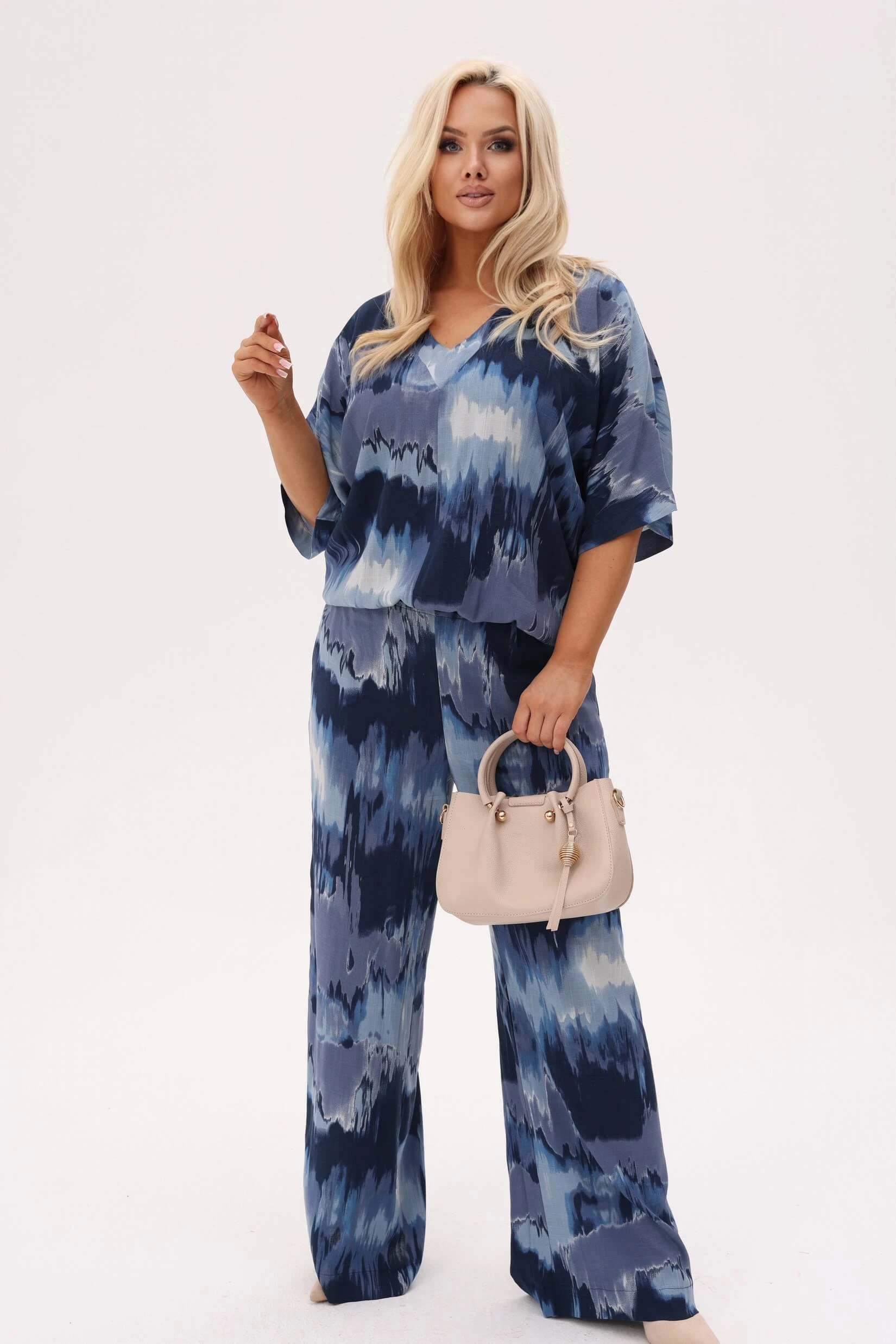 Wakacyjny komplet Riva - Akwarelowe Fale - nieregularny, malarski nadruk w tonacji niebiesko-granatowej PLUS SIZE XXL OVERSIZE