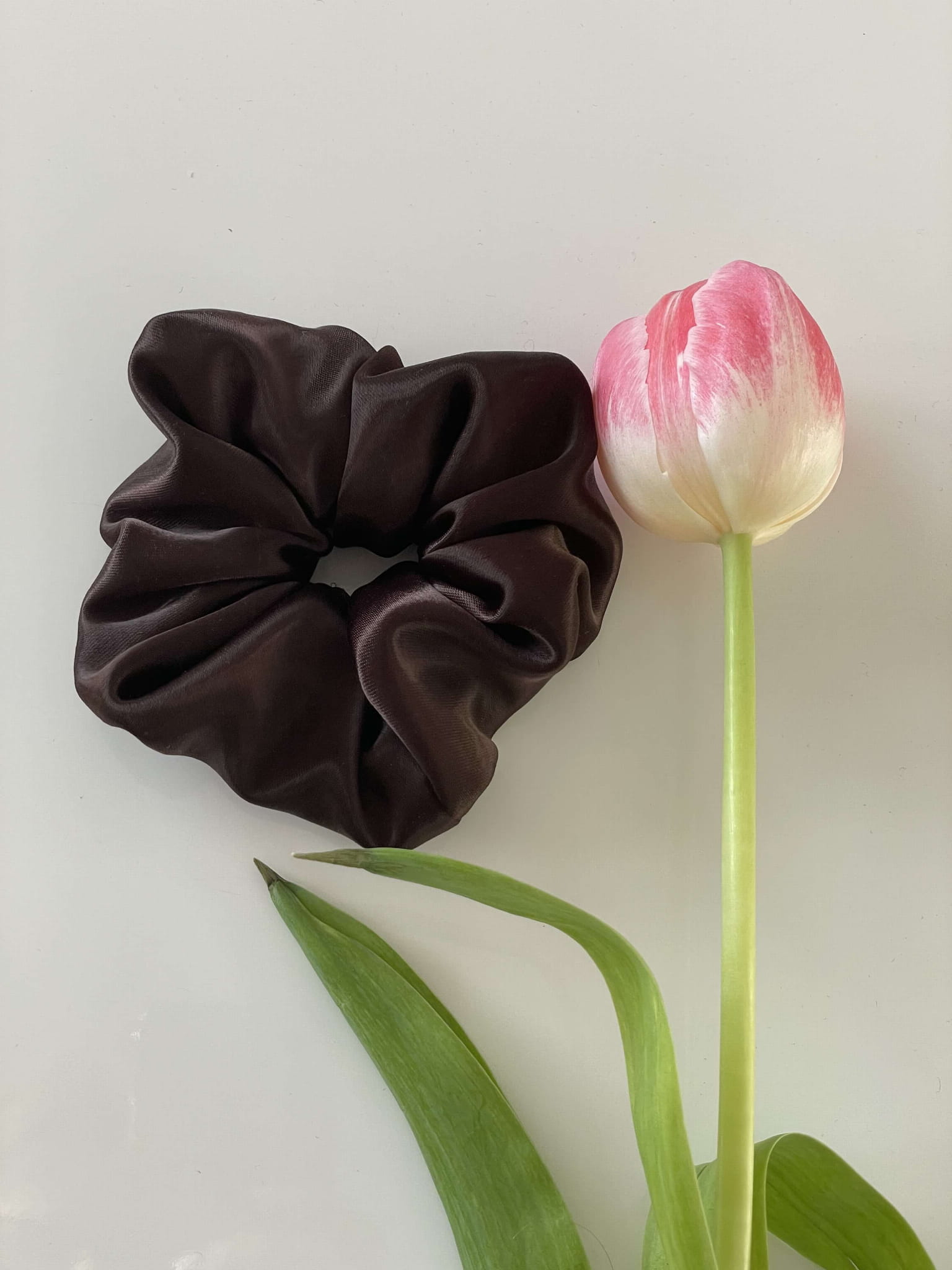 Brązowa satynowa gumka do włosów XXL OVERSIZE WIOSNA