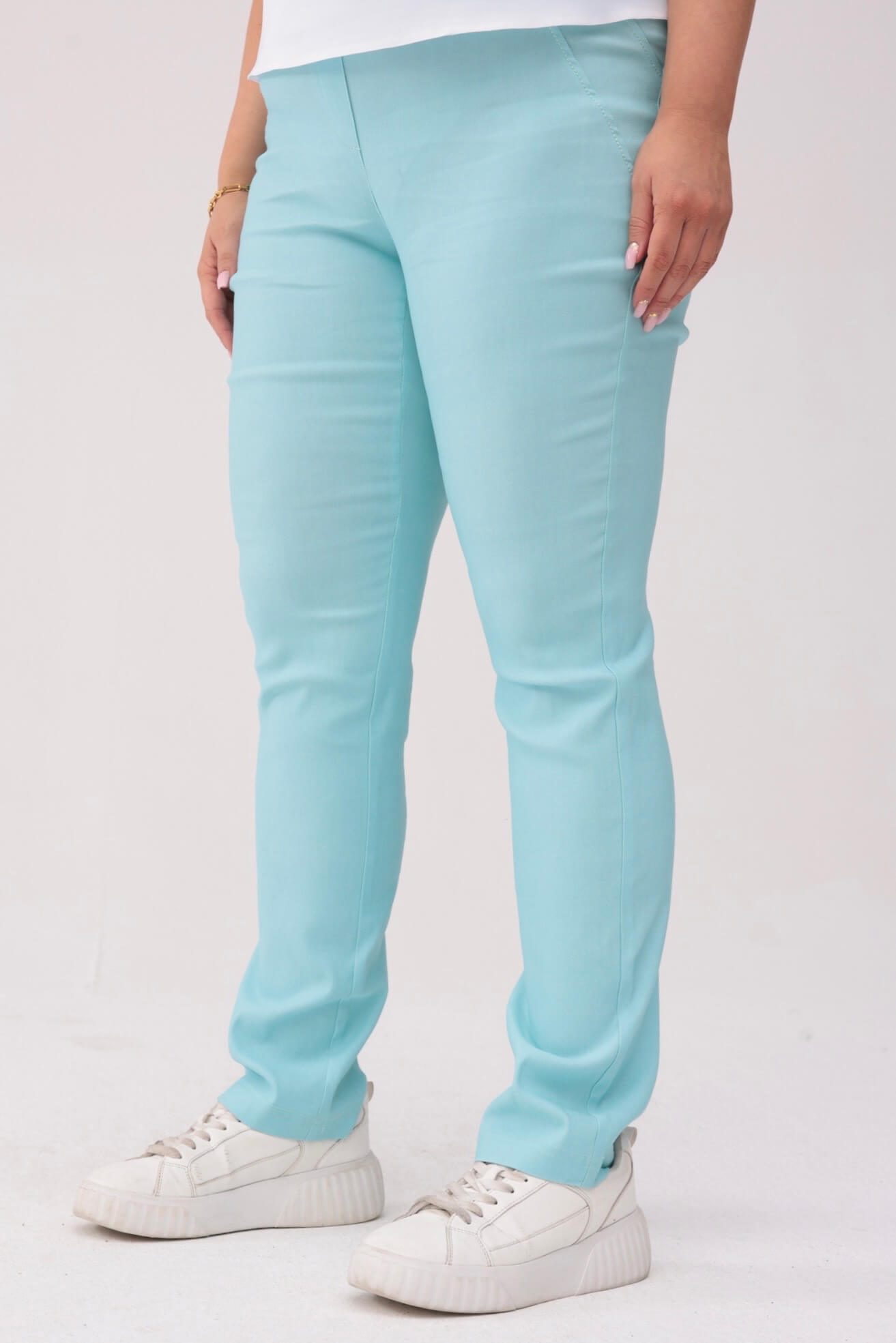 Błękitne spodnie Nilda z prostą nogawką wysoki stan PLUS SIZE XXL