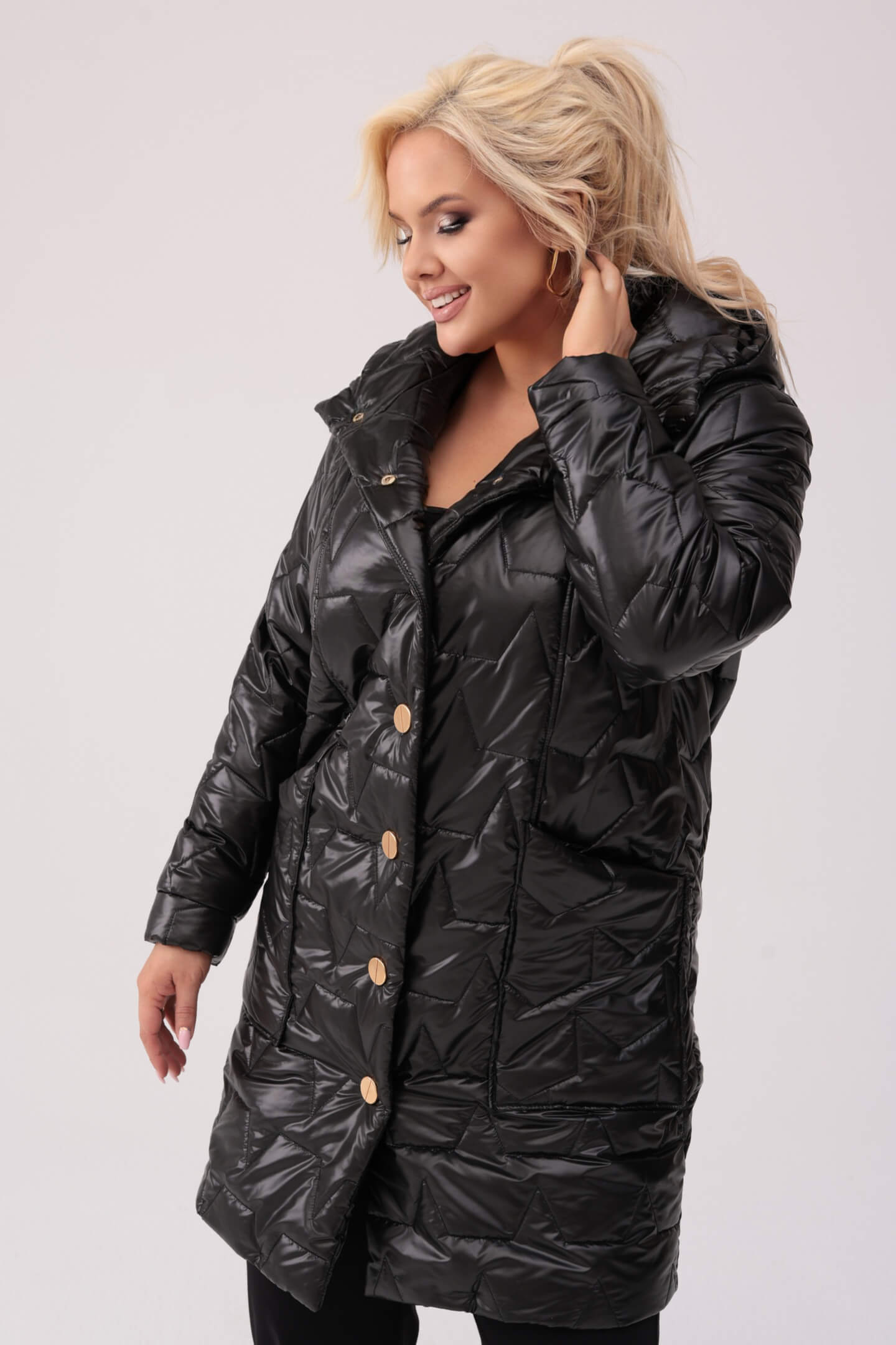 Pikowany czarny płaszcz Vivien z fantazyjnymi kieszeniami OVERSIZE PLUS SIZE XXL JESIEŃ